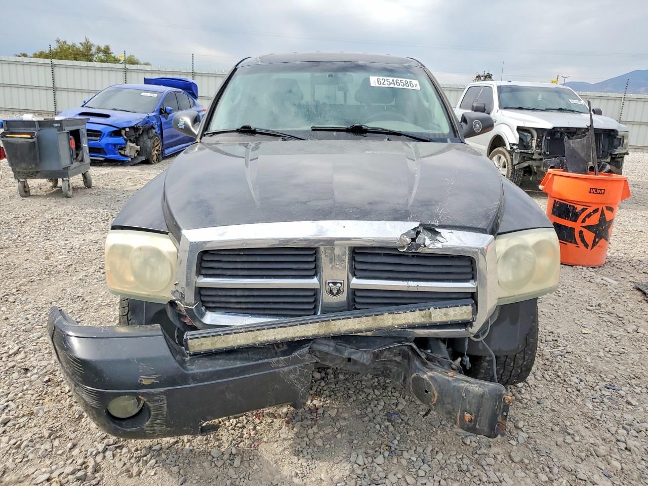 2007 Dodge Dakota Quad Black vin: 1D7HW28P87S253960