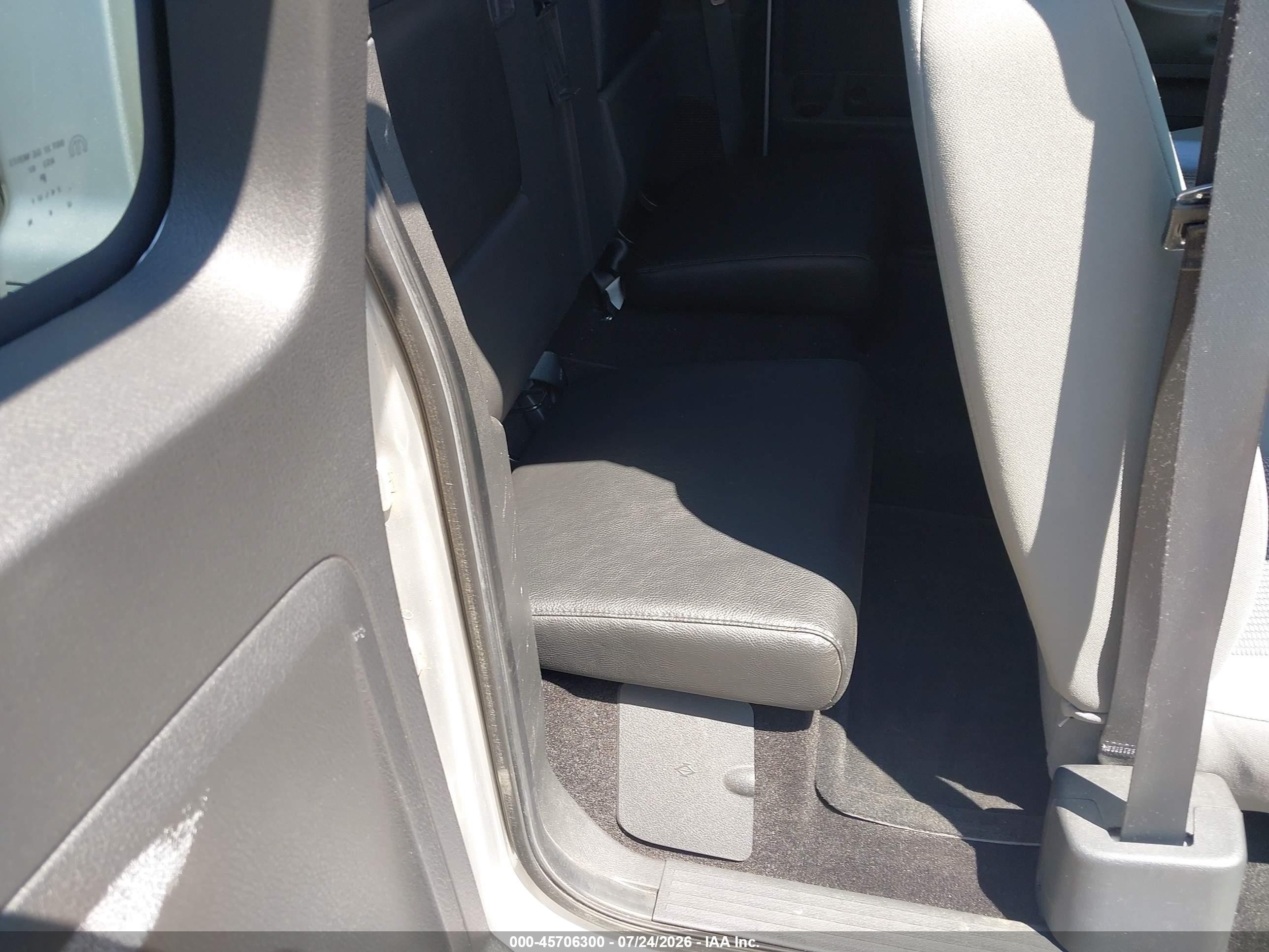2008 Dodge Dakota Sxt/bighorn/lonestar Серебряный vin: 1D7HW32KX8S559546