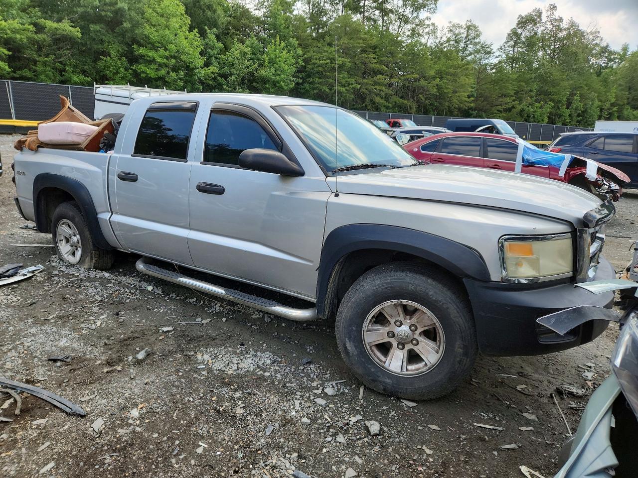 2008 Dodge Dakota Sxt Silver vin: 1D7HW38K48S632837