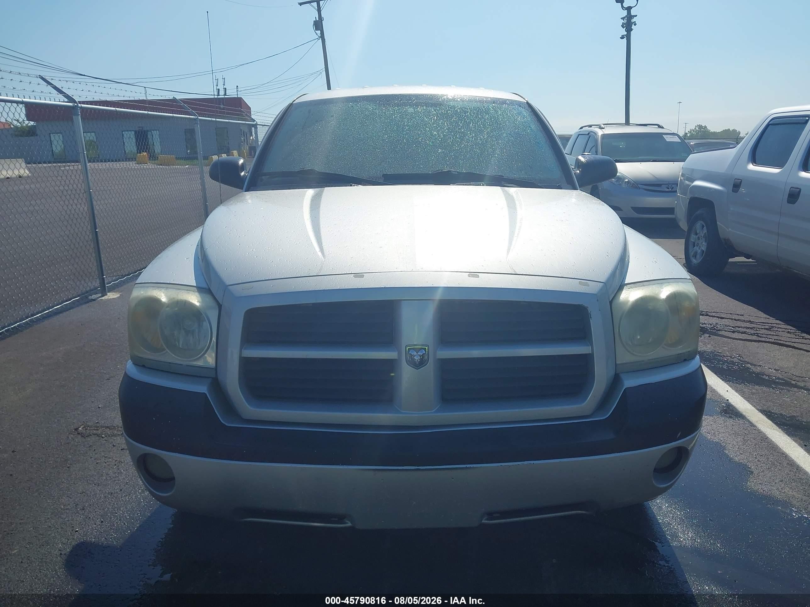 2007 Dodge Dakota Slt Silver vin: 1D7HW42K77S103671
