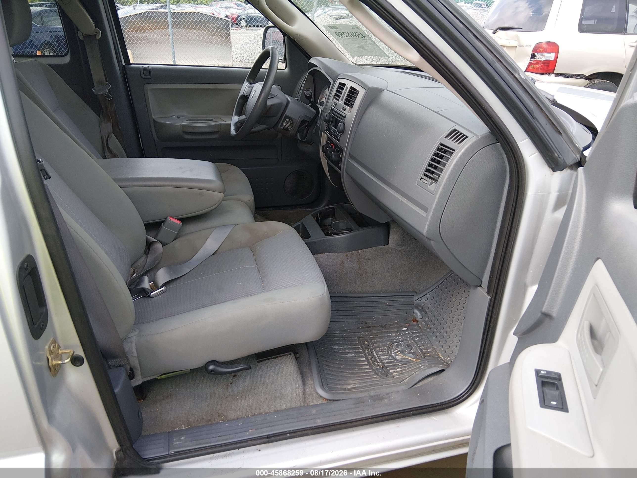 2006 Dodge Dakota Slt Серебряный vin: 1D7HW42N36S714550