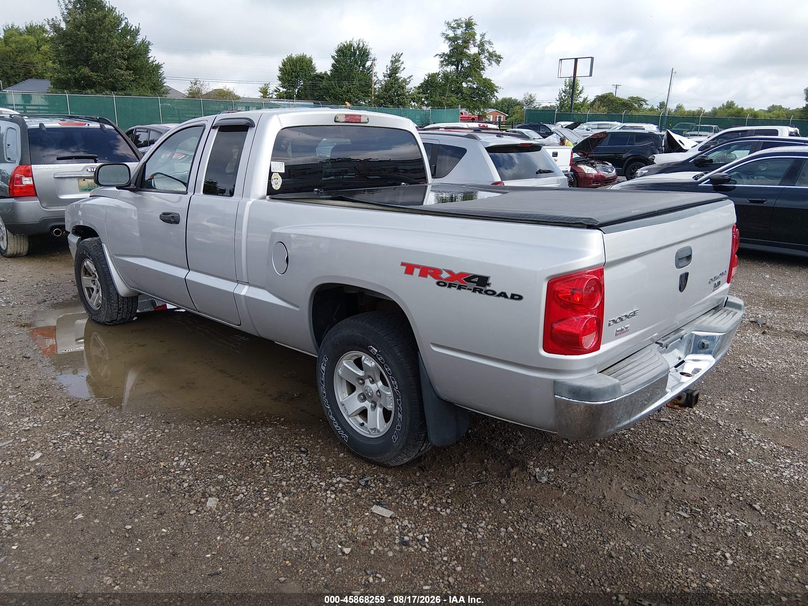 2006 Dodge Dakota Slt Серебряный vin: 1D7HW42N36S714550