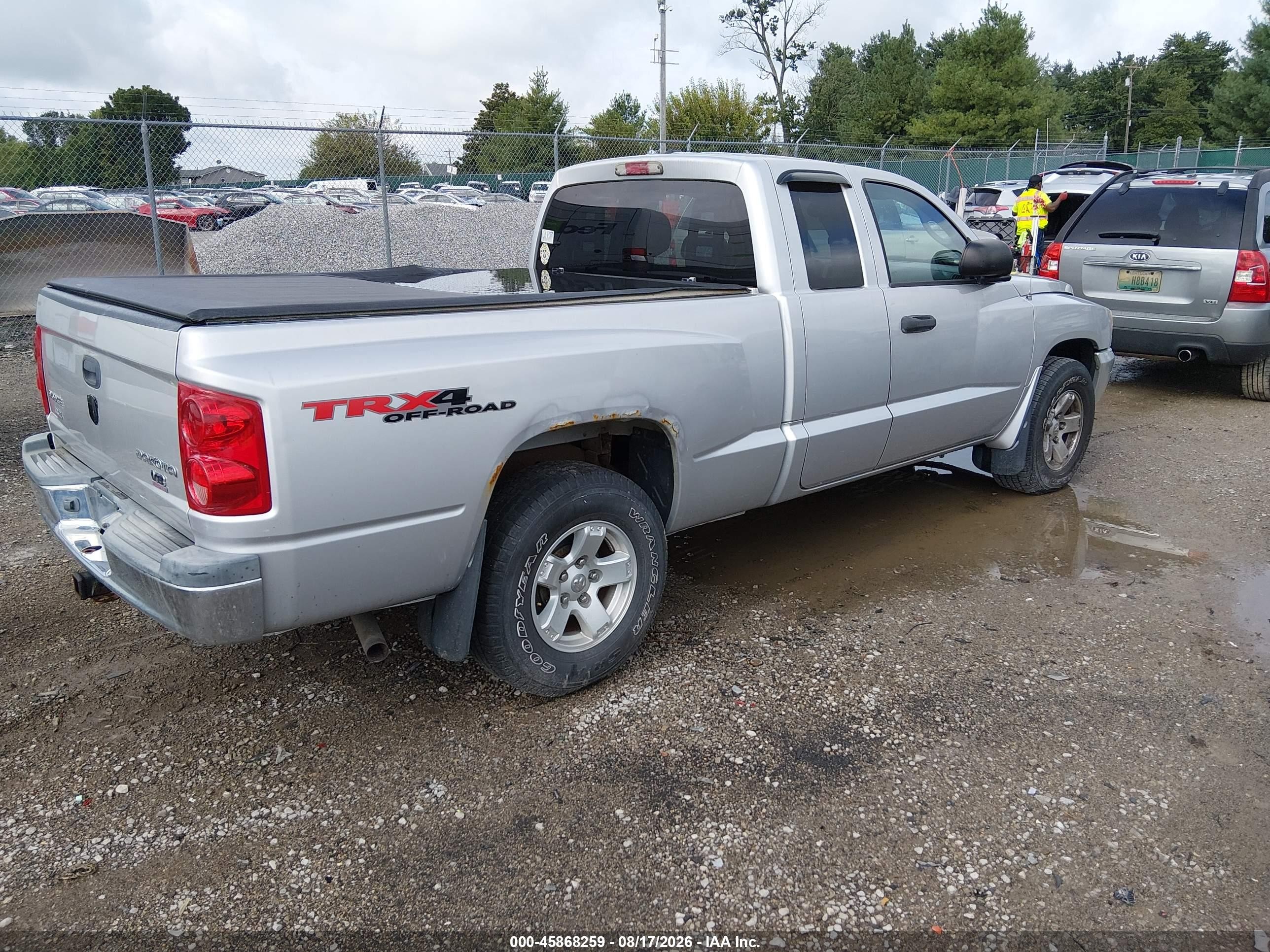 2006 Dodge Dakota Slt Серебряный vin: 1D7HW42N36S714550