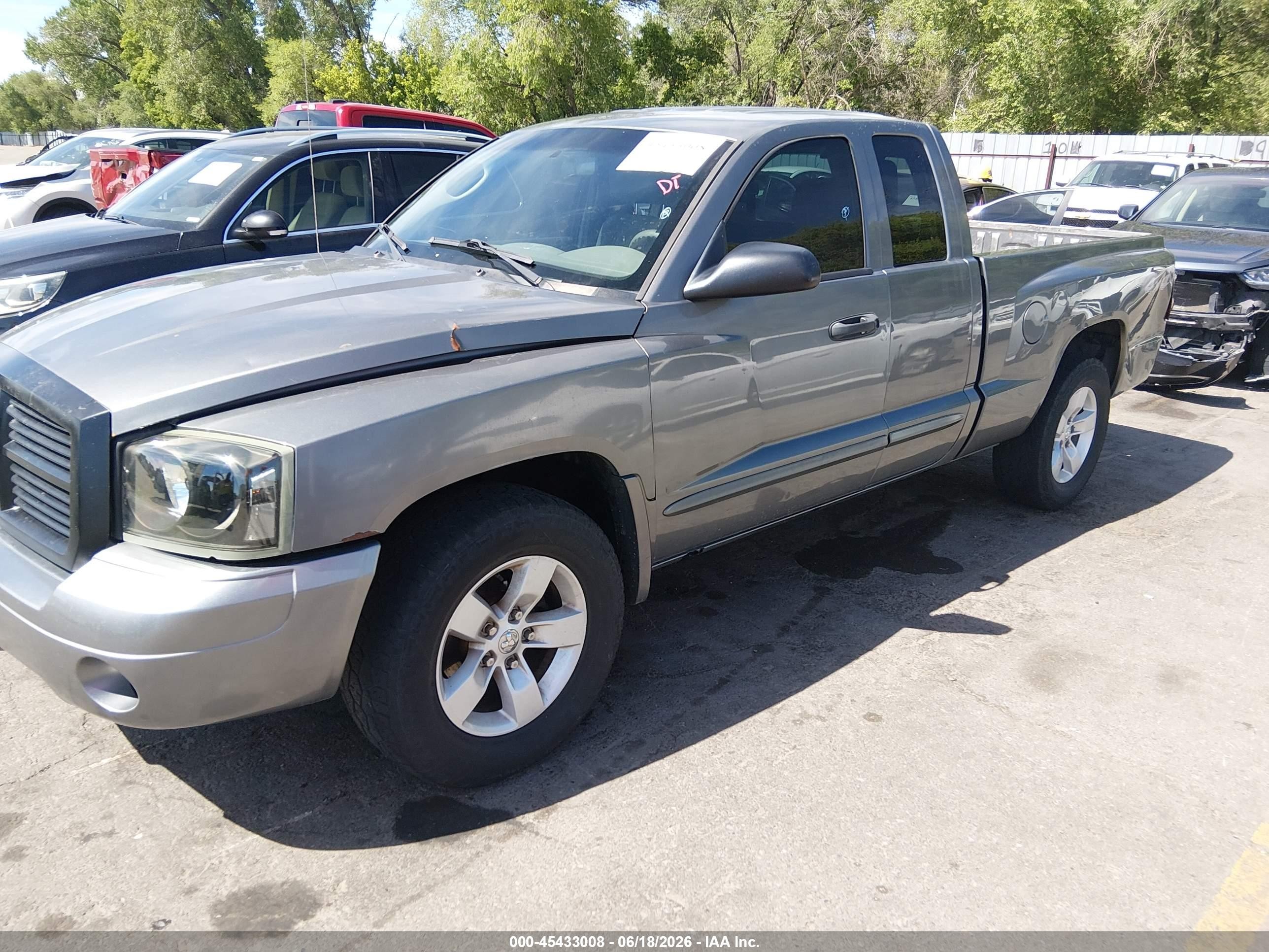 2005 Dodge Dakota Slt Silver vin: 1D7HW42NX5S248176