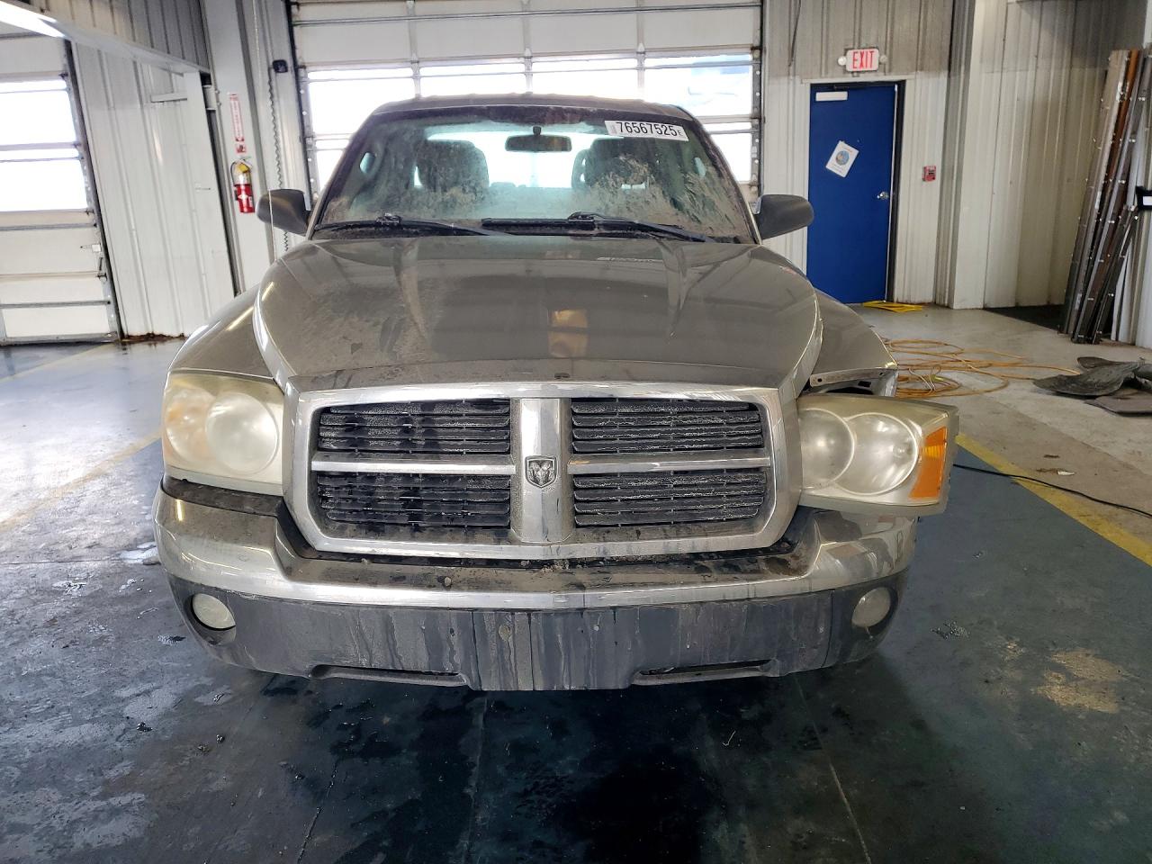 2005 Dodge Dakota Quad Slt Silver vin: 1D7HW48K05S290787
