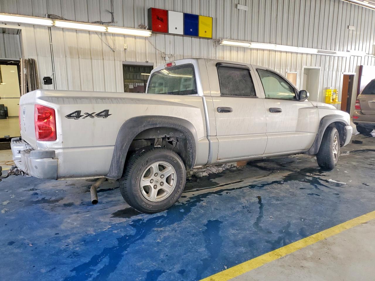 2005 Dodge Dakota Quad Slt Silver vin: 1D7HW48K05S290787