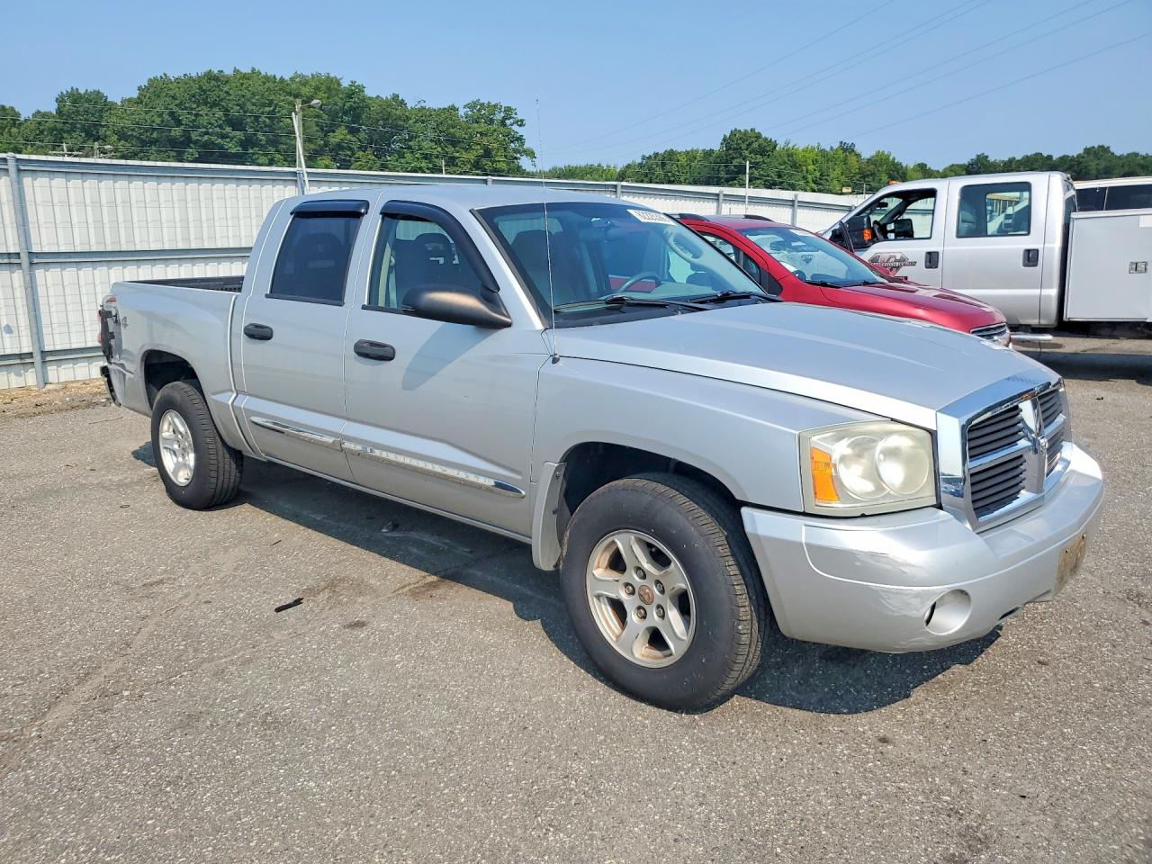 2007 Dodge Dakota Quad Slt Silver vin: 1D7HW48K57S138474