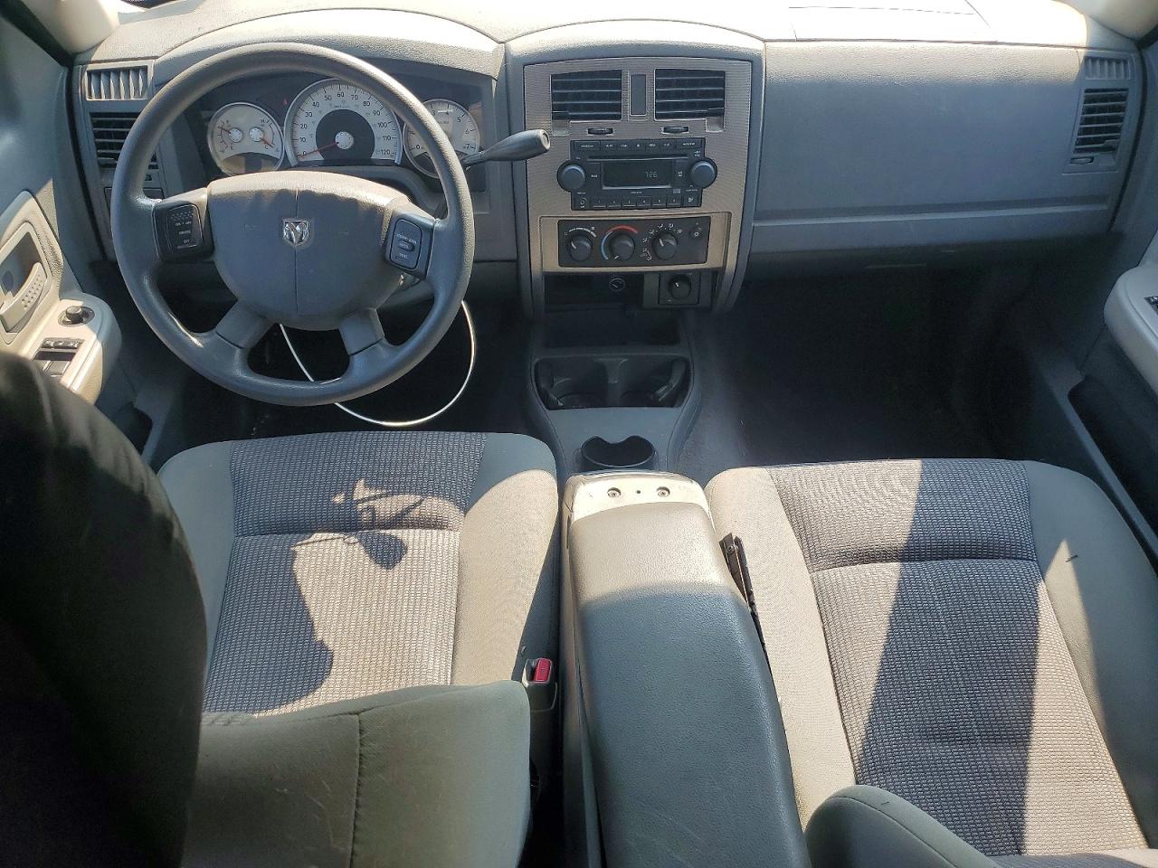 2007 Dodge Dakota Quad Slt Silver vin: 1D7HW48K57S138474
