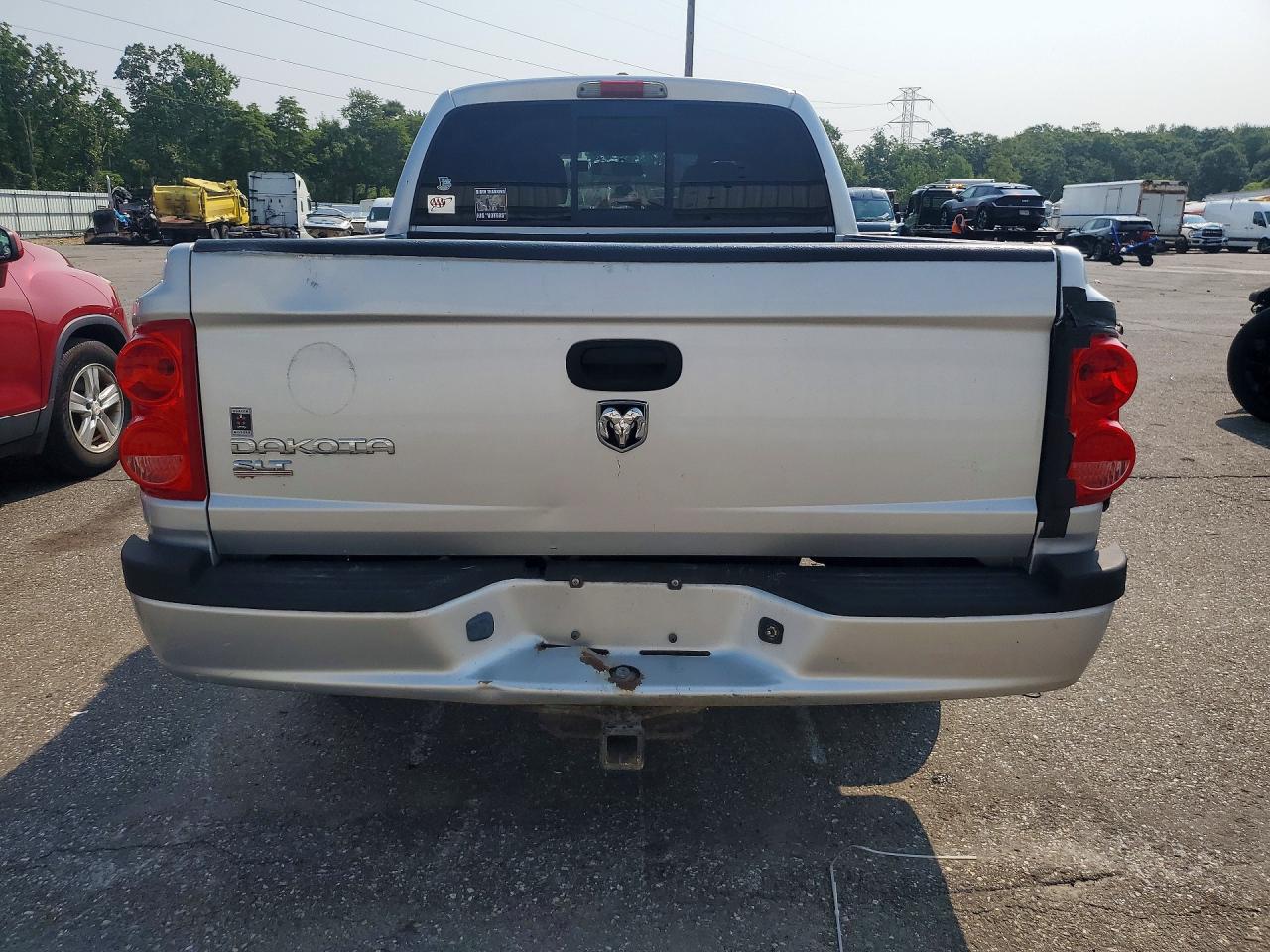 2007 Dodge Dakota Quad Slt Silver vin: 1D7HW48K57S138474