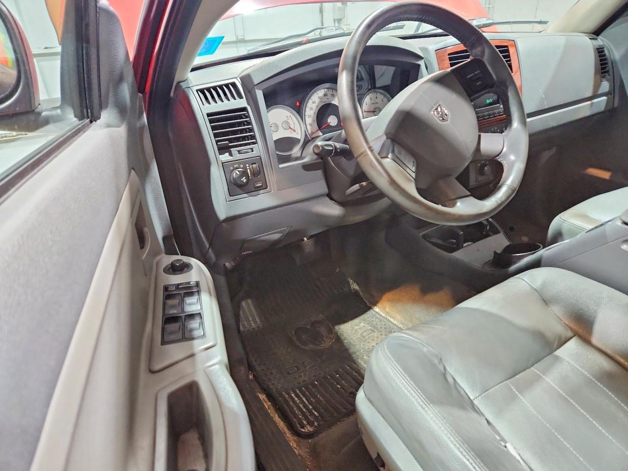 2005 Dodge Dakota Quad Slt Red vin: 1D7HW48N35S245434
