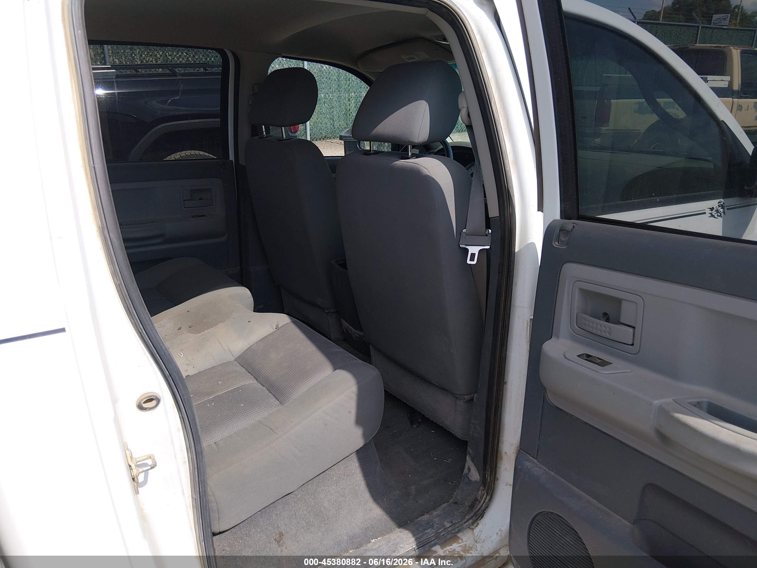 2005 Dodge Dakota Slt White vin: 1D7HW48N35S298019