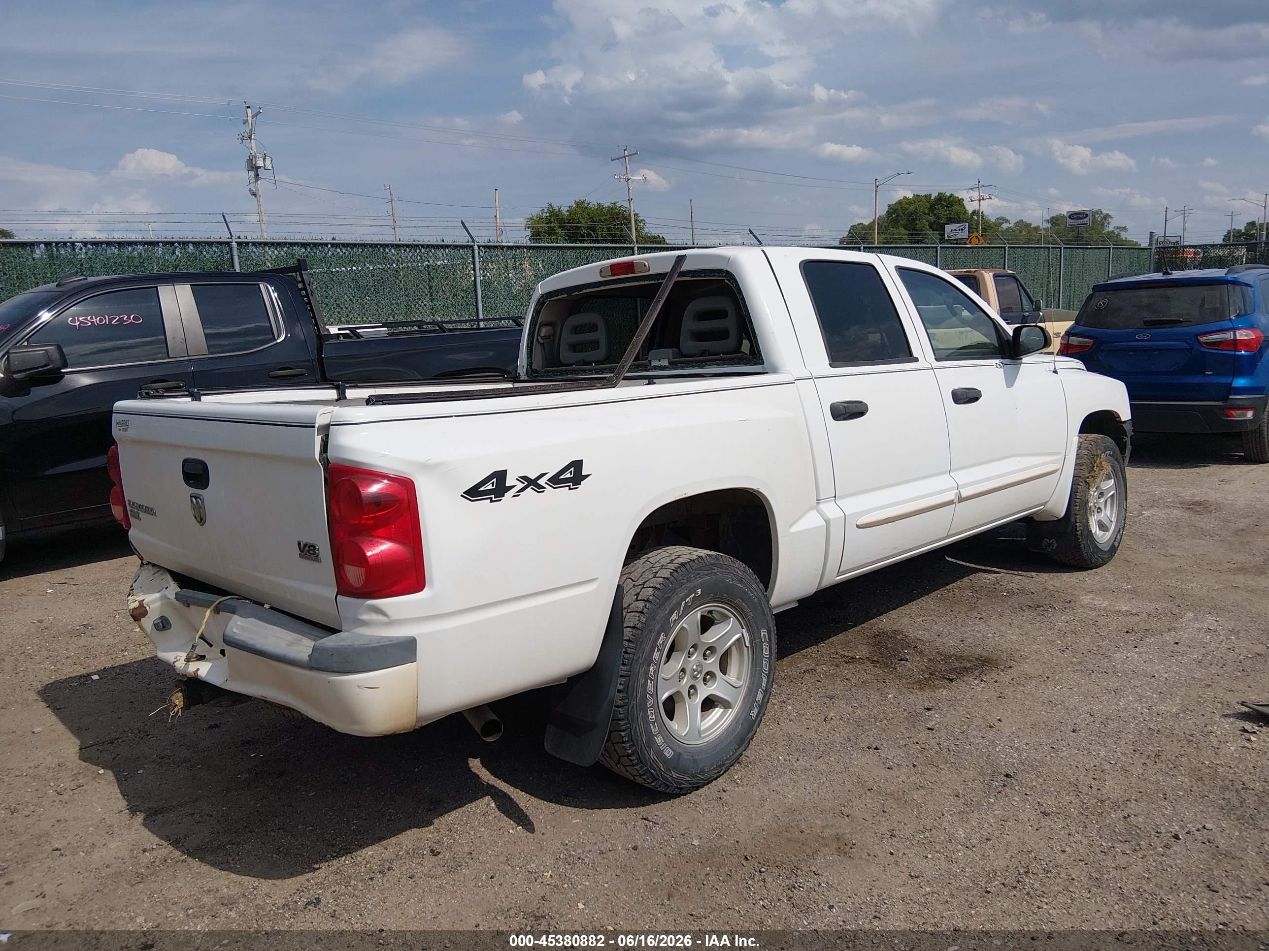 2005 Dodge Dakota Slt White vin: 1D7HW48N35S298019