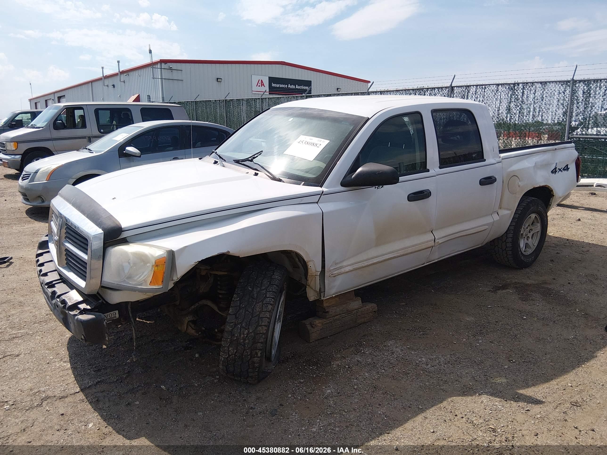 2005 Dodge Dakota Slt White vin: 1D7HW48N35S298019