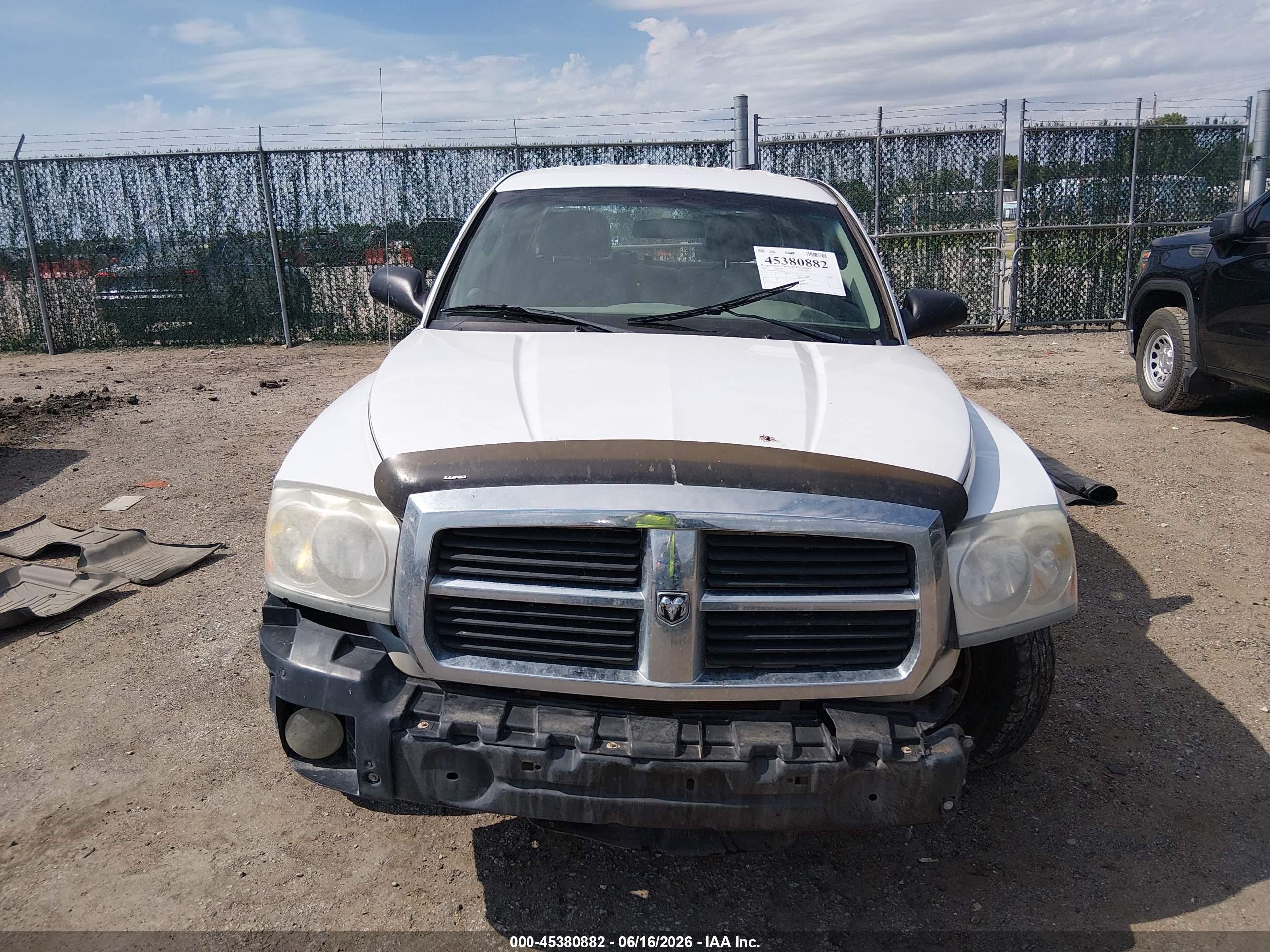 2005 Dodge Dakota Slt White vin: 1D7HW48N35S298019