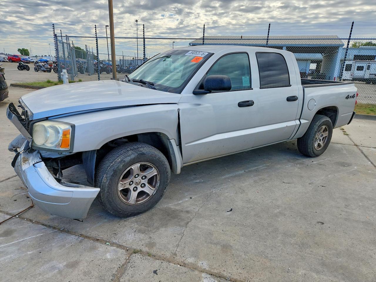 2006 Dodge Dakota Quad Slt Silver vin: 1D7HW48N56S704237