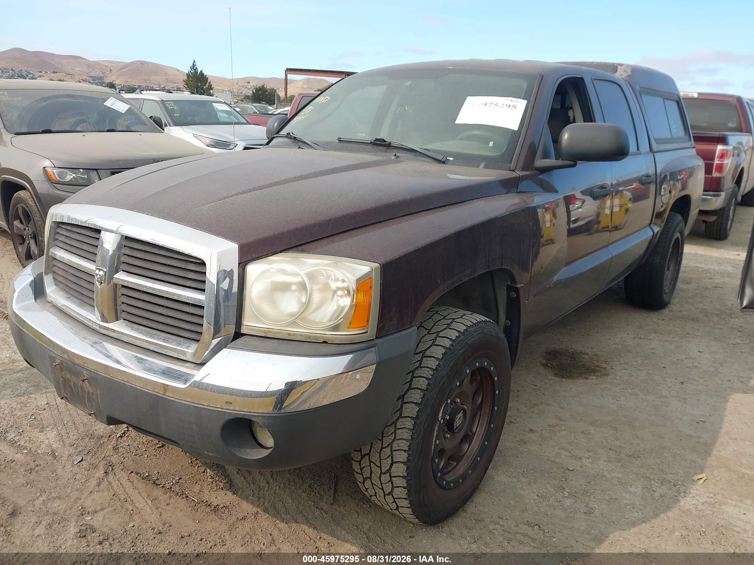 2005 Dodge Dakota Slt Burgundy vin: 1D7HW48N65S158515