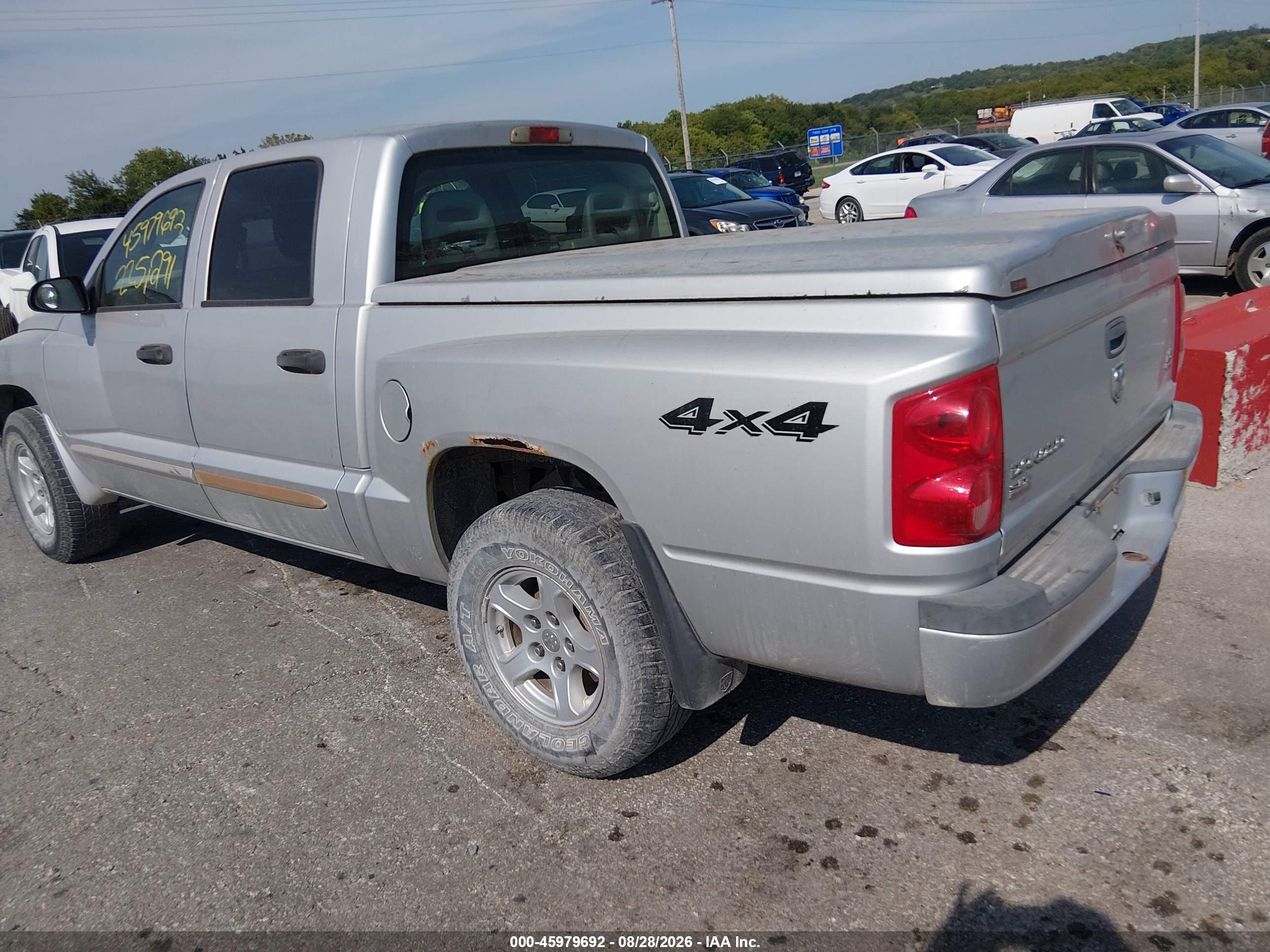 2005 Dodge Dakota Slt Silver vin: 1D7HW48N75S177283