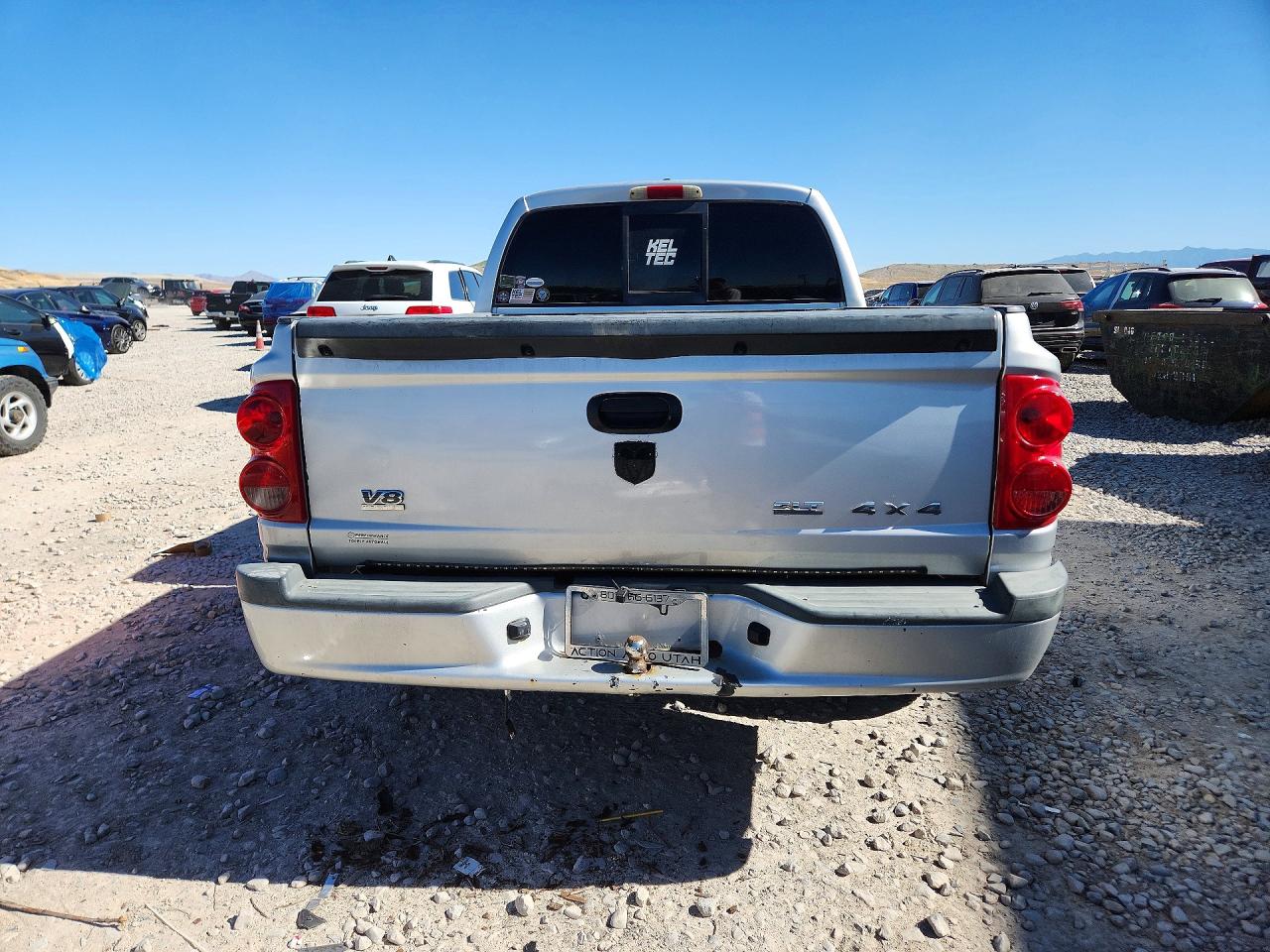 2008 Dodge Dakota Quad Slt Silver vin: 1D7HW48N88S560573