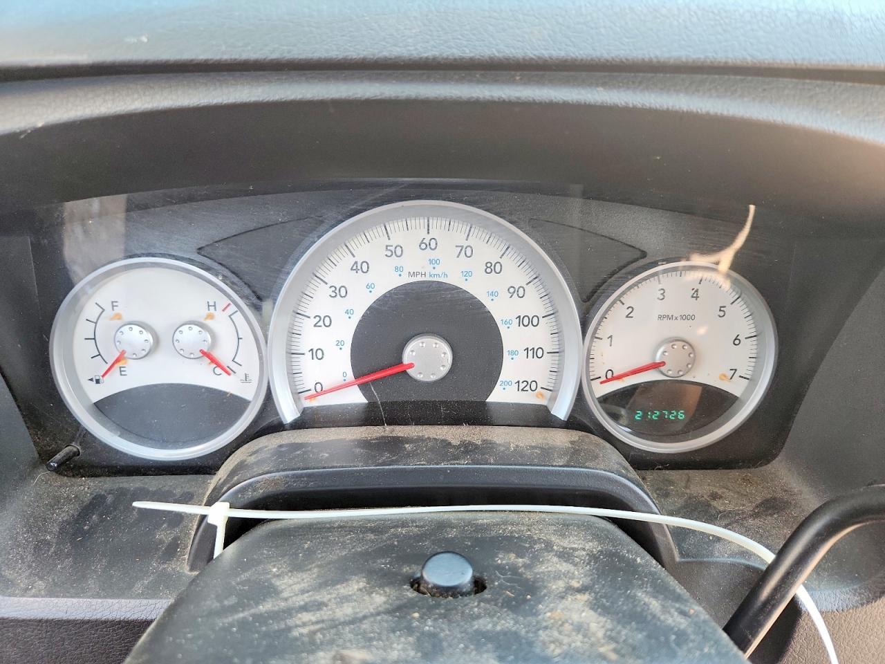2008 Dodge Dakota Quad Slt Silver vin: 1D7HW48N88S574392
