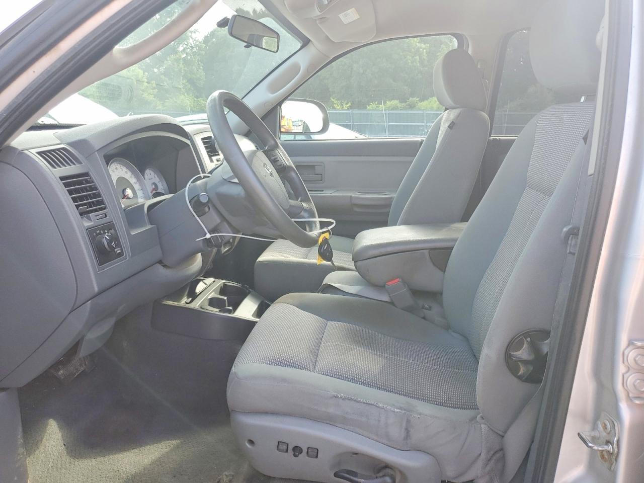 2007 Dodge Dakota Quad Slt Silver vin: 1D7HW48P37S212566