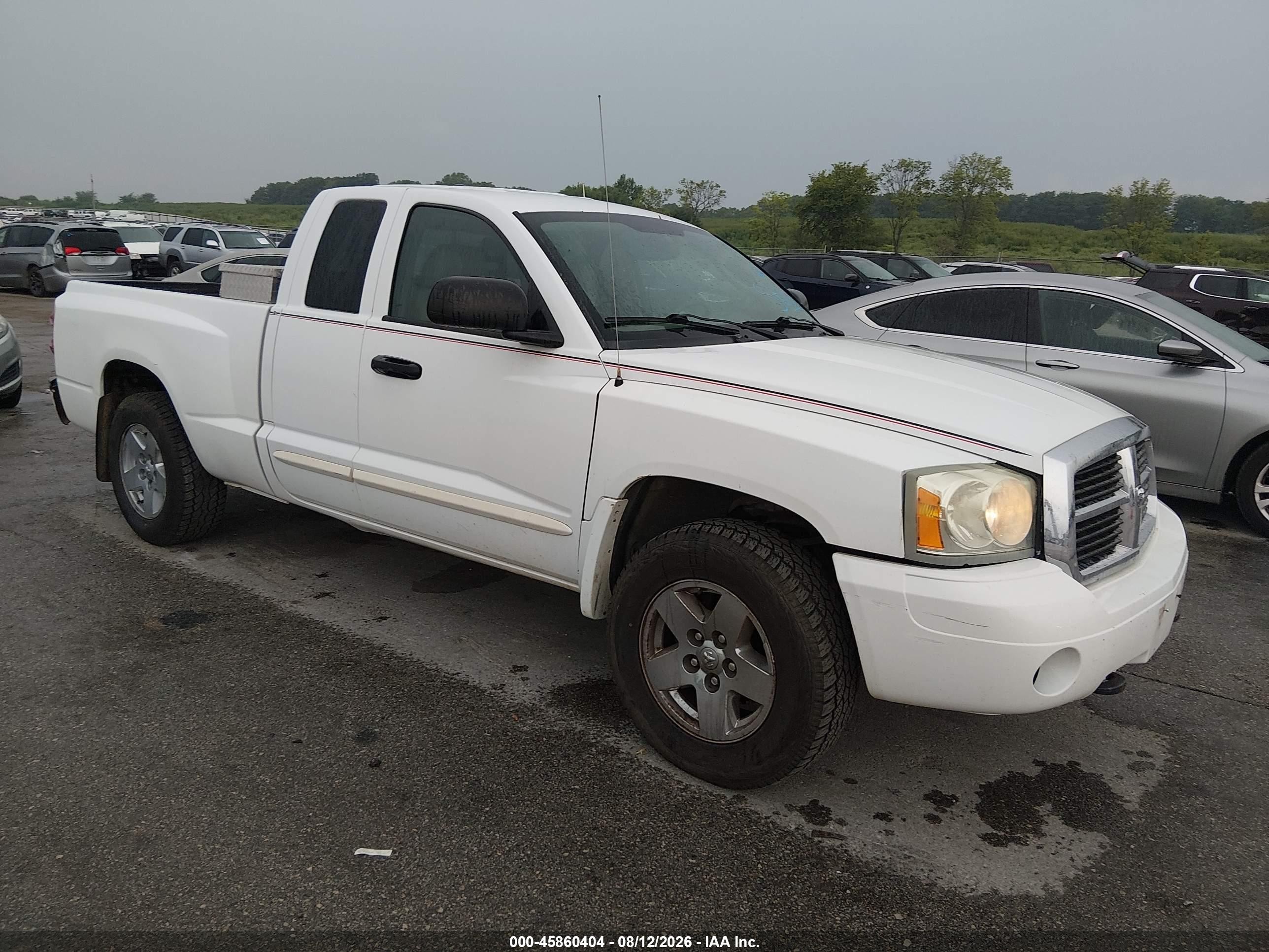 2005 Dodge Dakota Laramie White vin: 1D7HW52N05S103850
