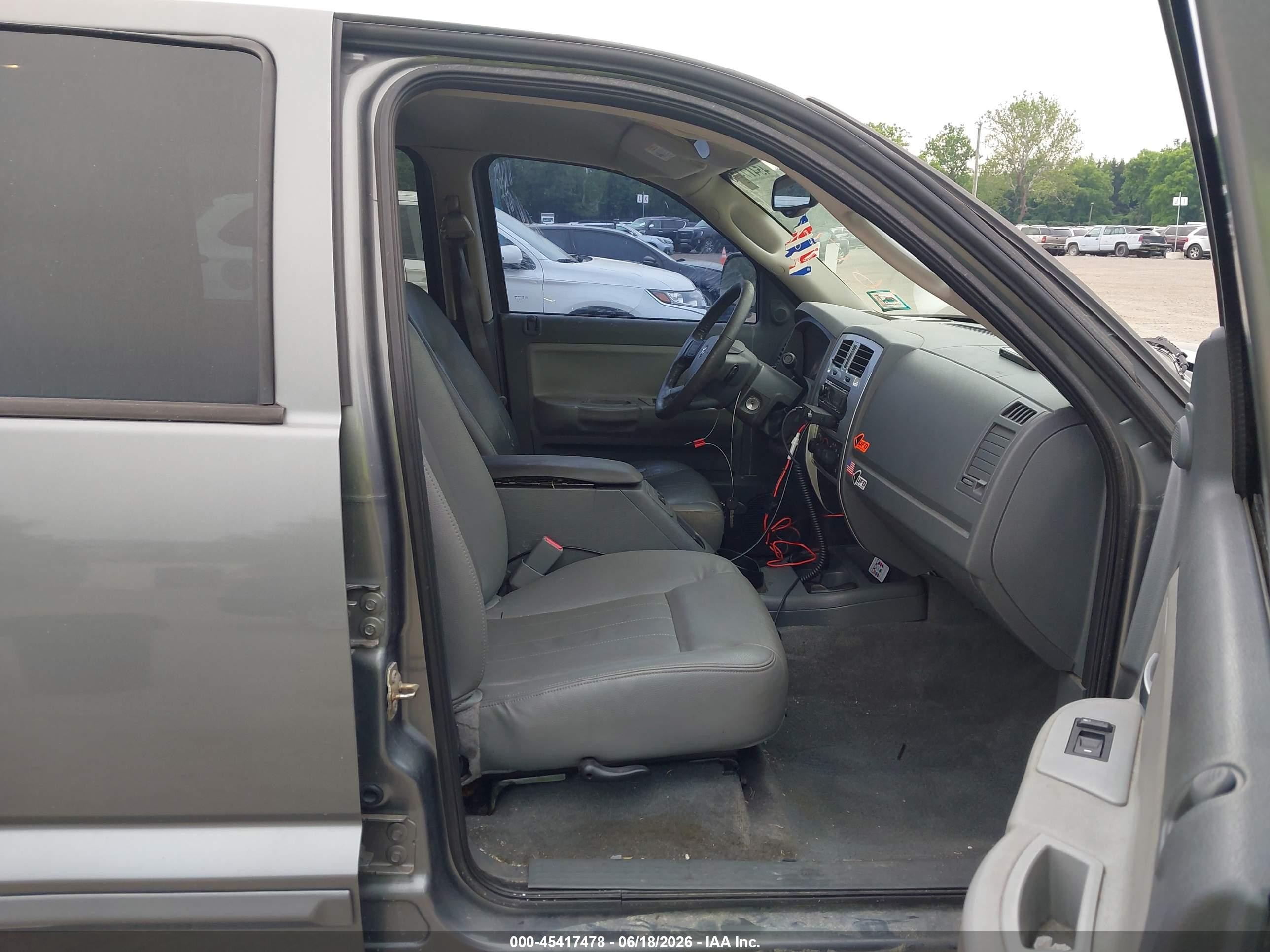 2006 Dodge Dakota Laramie Gray vin: 1D7HW58N06S509376