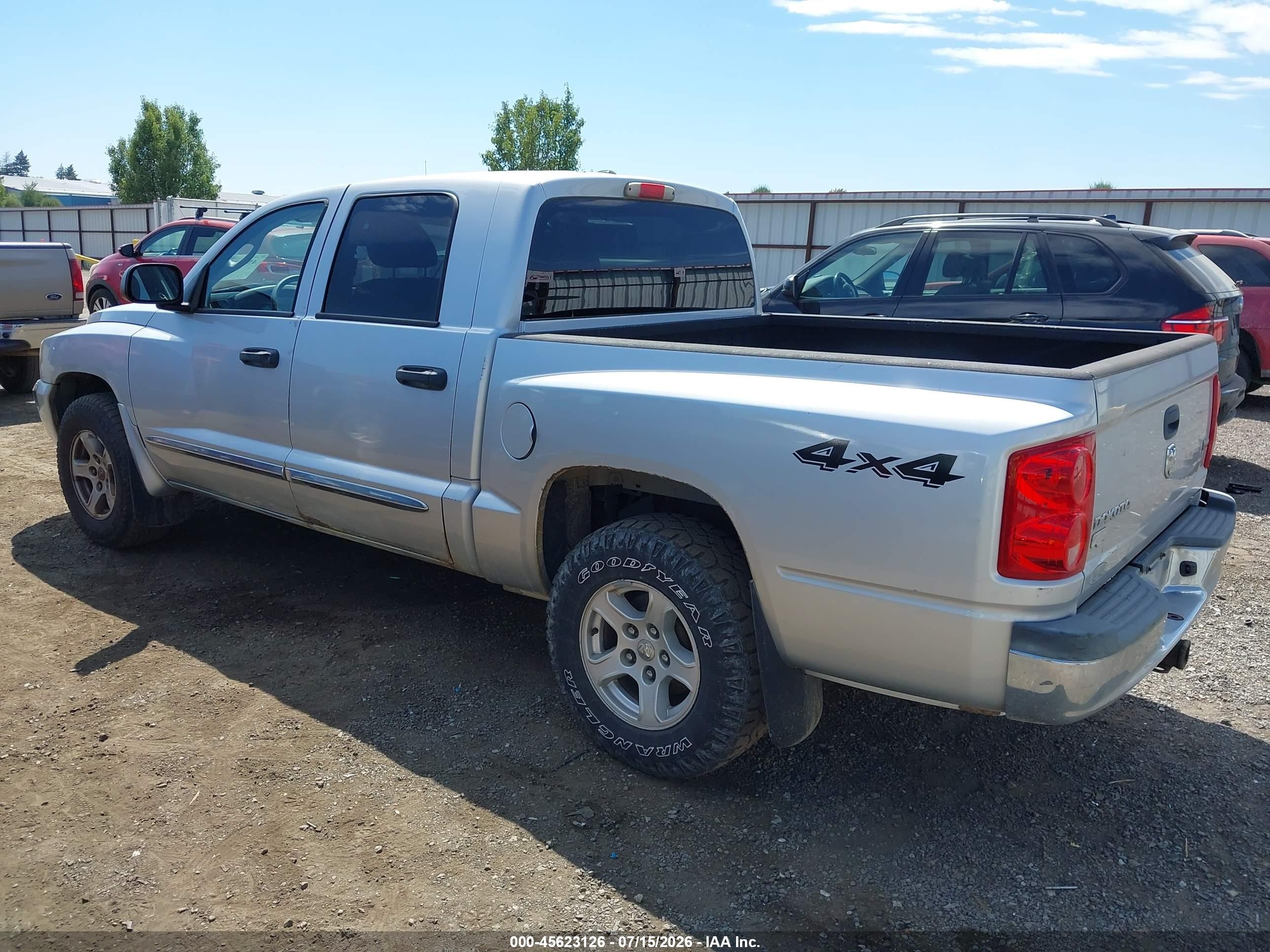 2006 Dodge Dakota Laramie Silver vin: 1D7HW58N36S589580
