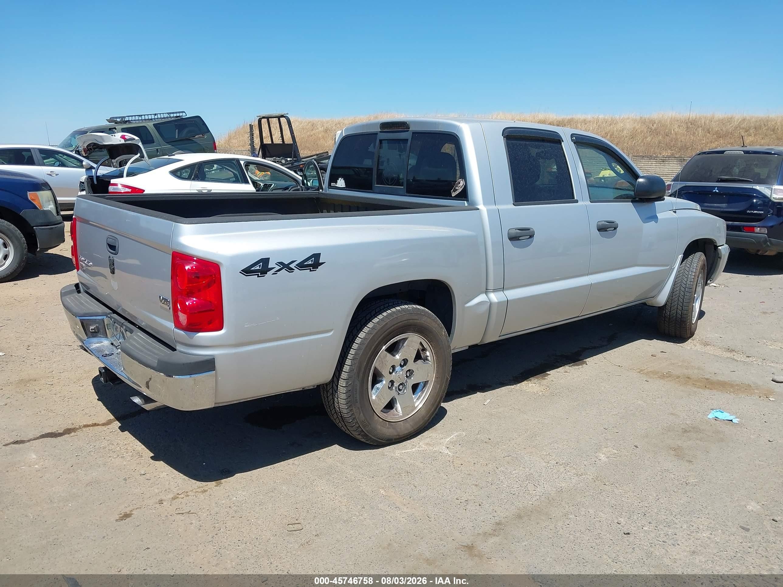 2005 Dodge Dakota Laramie Silver vin: 1D7HW58N45S214604