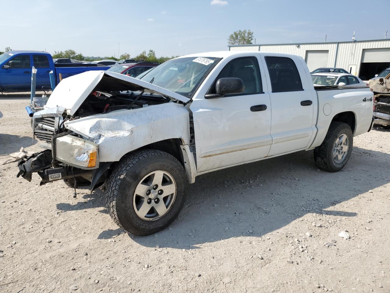 2005 Dodge Dakota Quad Laramie Белый vin: 1D7HW58N55S289845