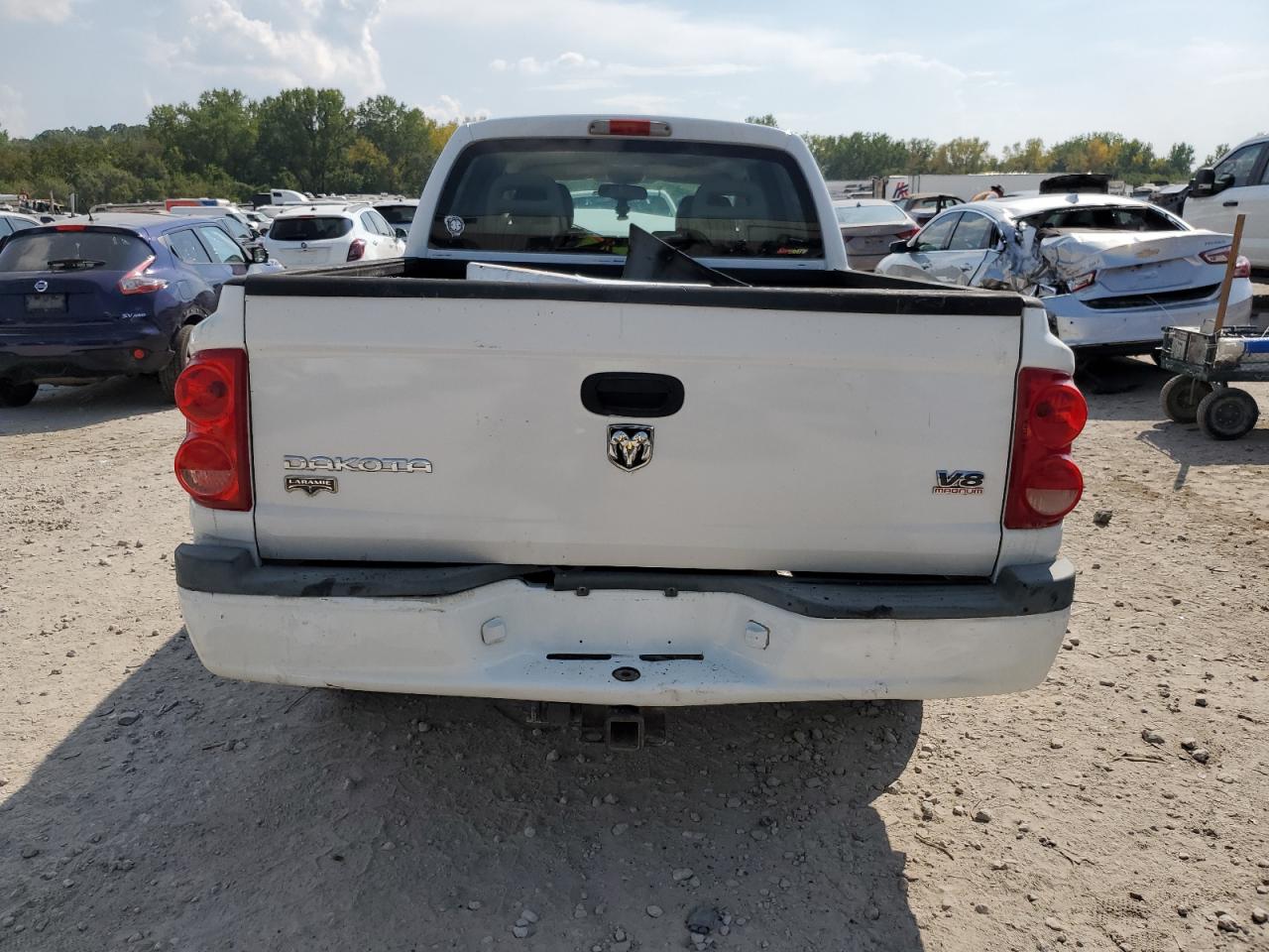 2005 Dodge Dakota Quad Laramie White vin: 1D7HW58N55S289845