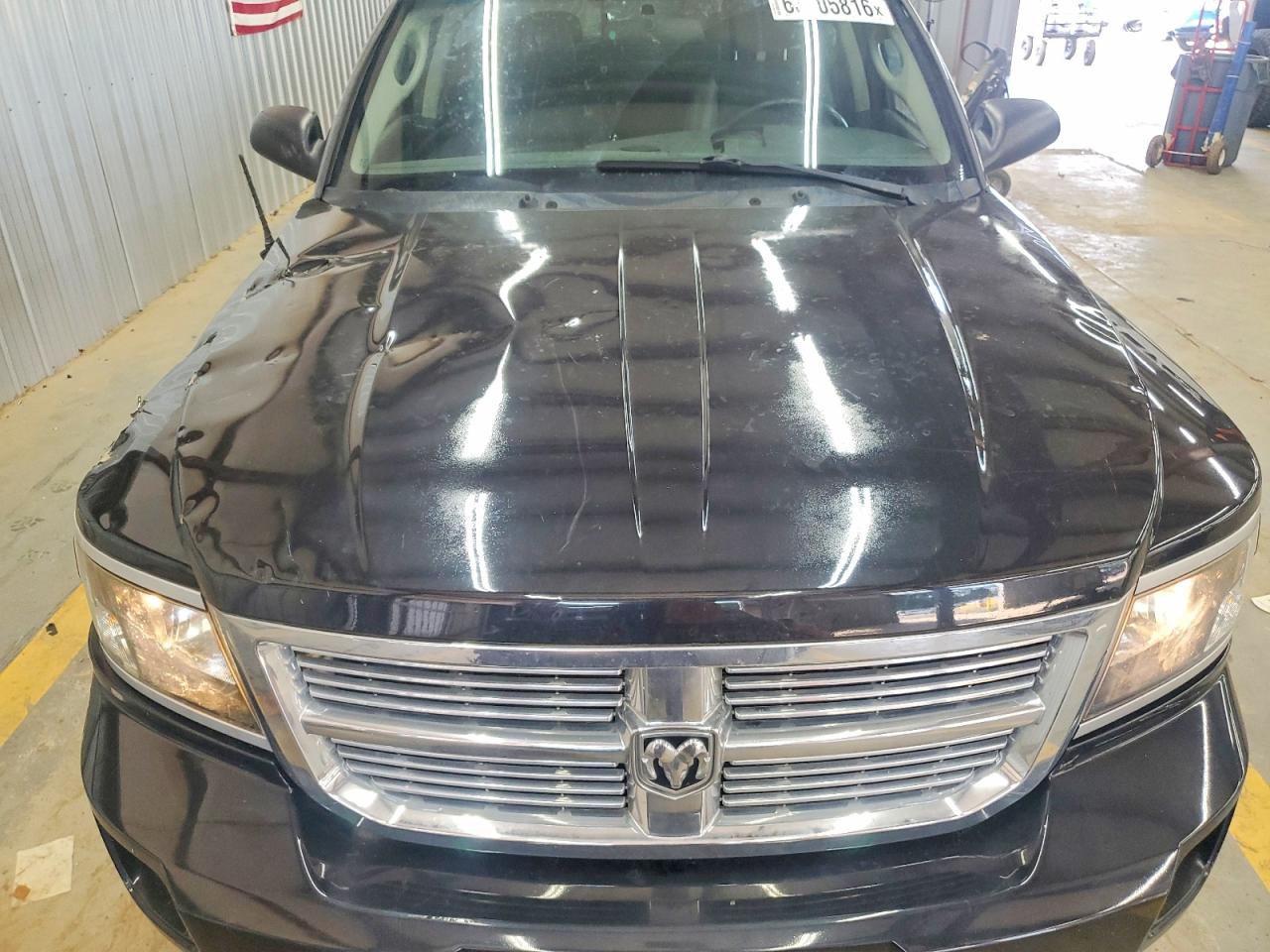 2008 Dodge Dakota Quad Laramie Black vin: 1D7HW58N68S602602