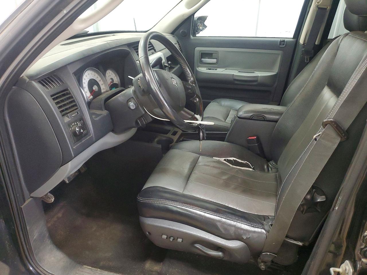 2008 Dodge Dakota Quad Laramie Black vin: 1D7HW58N68S602602