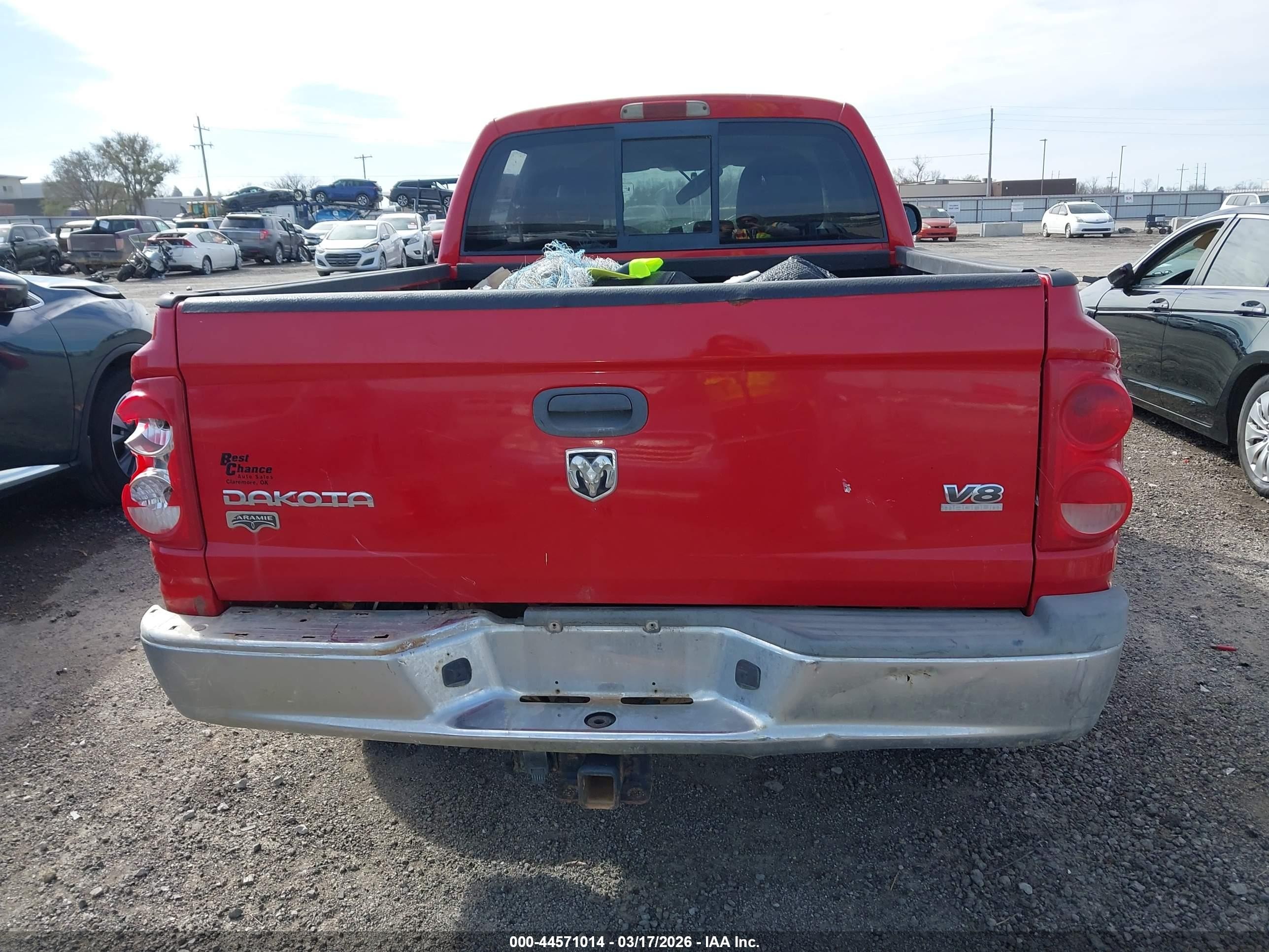 2005 Dodge Dakota Laramie Red vin: 1D7HW58N75S227606
