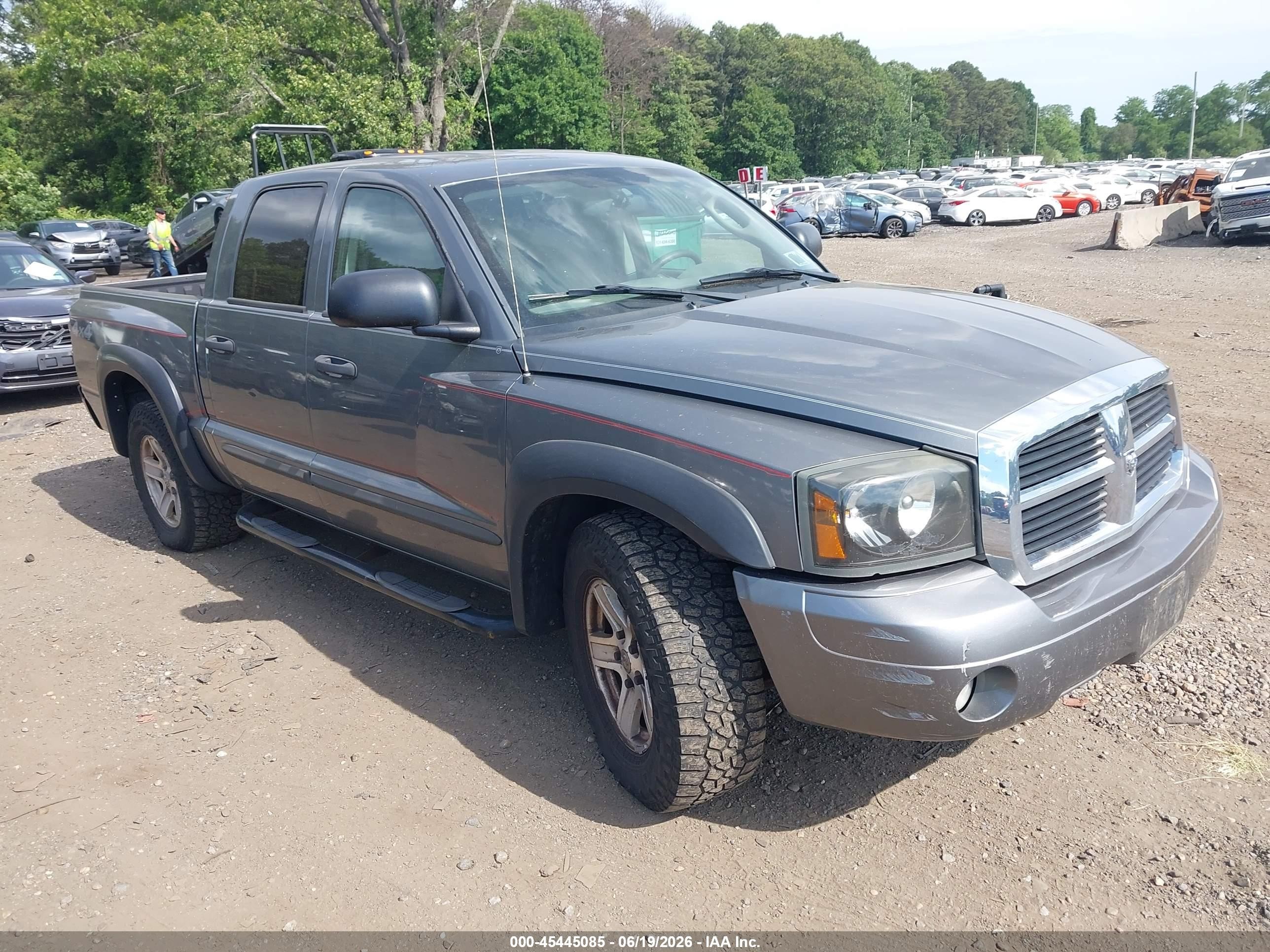 2005 Dodge Dakota Laramie Серый vin: 1D7HW58N85S131631