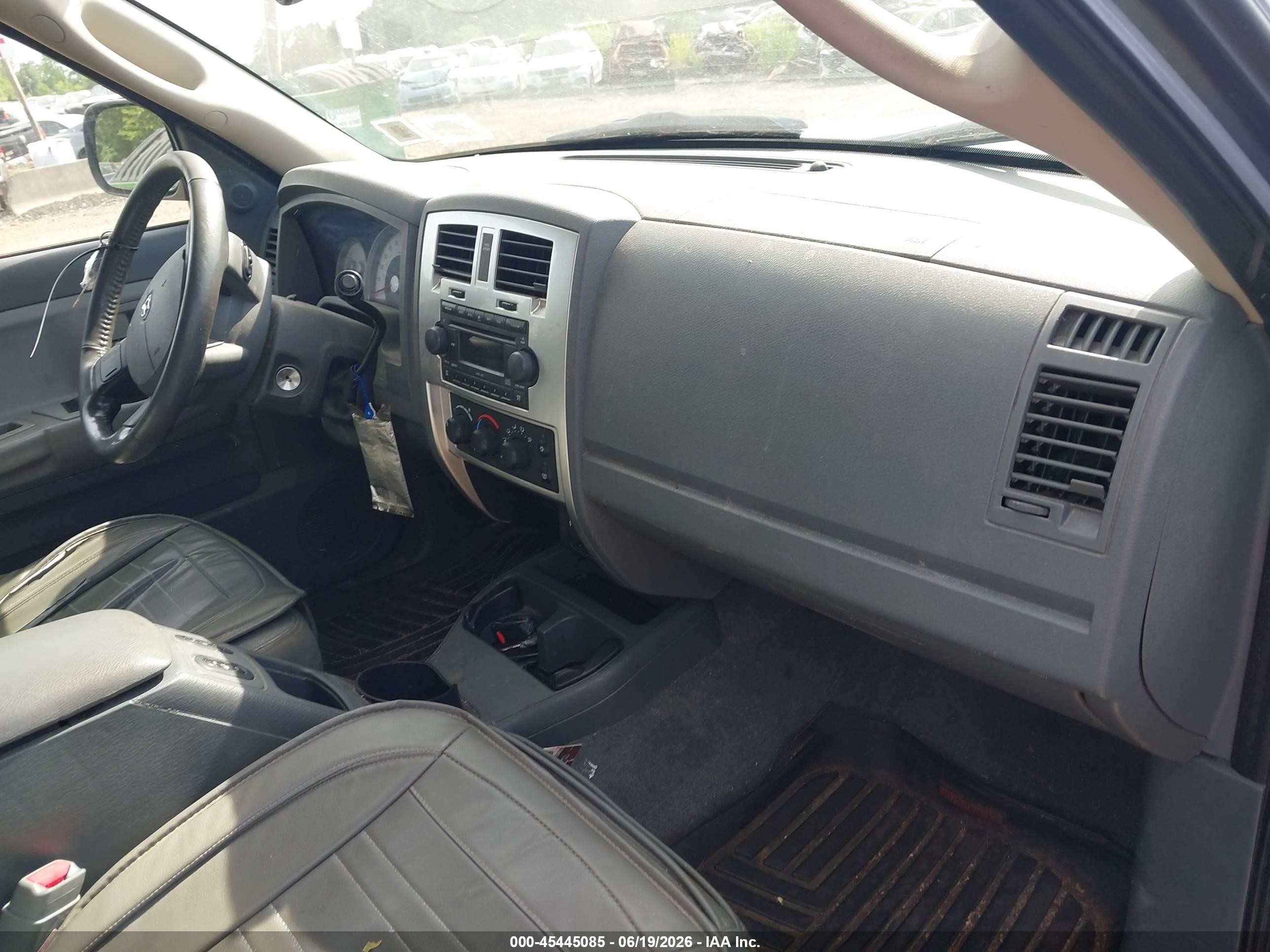 2005 Dodge Dakota Laramie Gray vin: 1D7HW58N85S131631