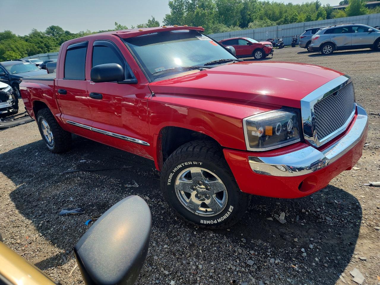 2005 Dodge Dakota Quad Laramie Red vin: 1D7HW58N85S152284
