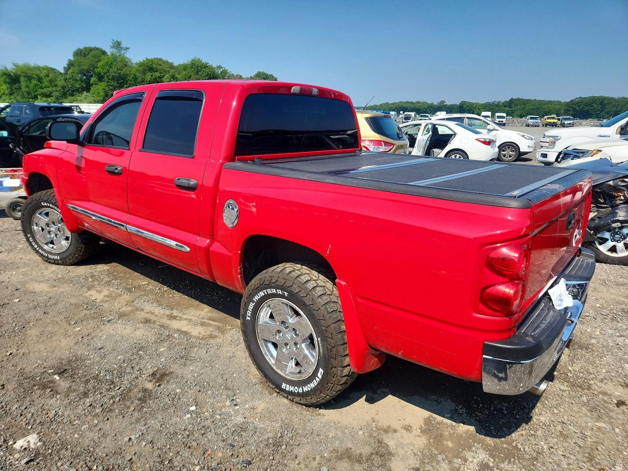 2005 Dodge Dakota Quad Laramie Red vin: 1D7HW58N85S152284