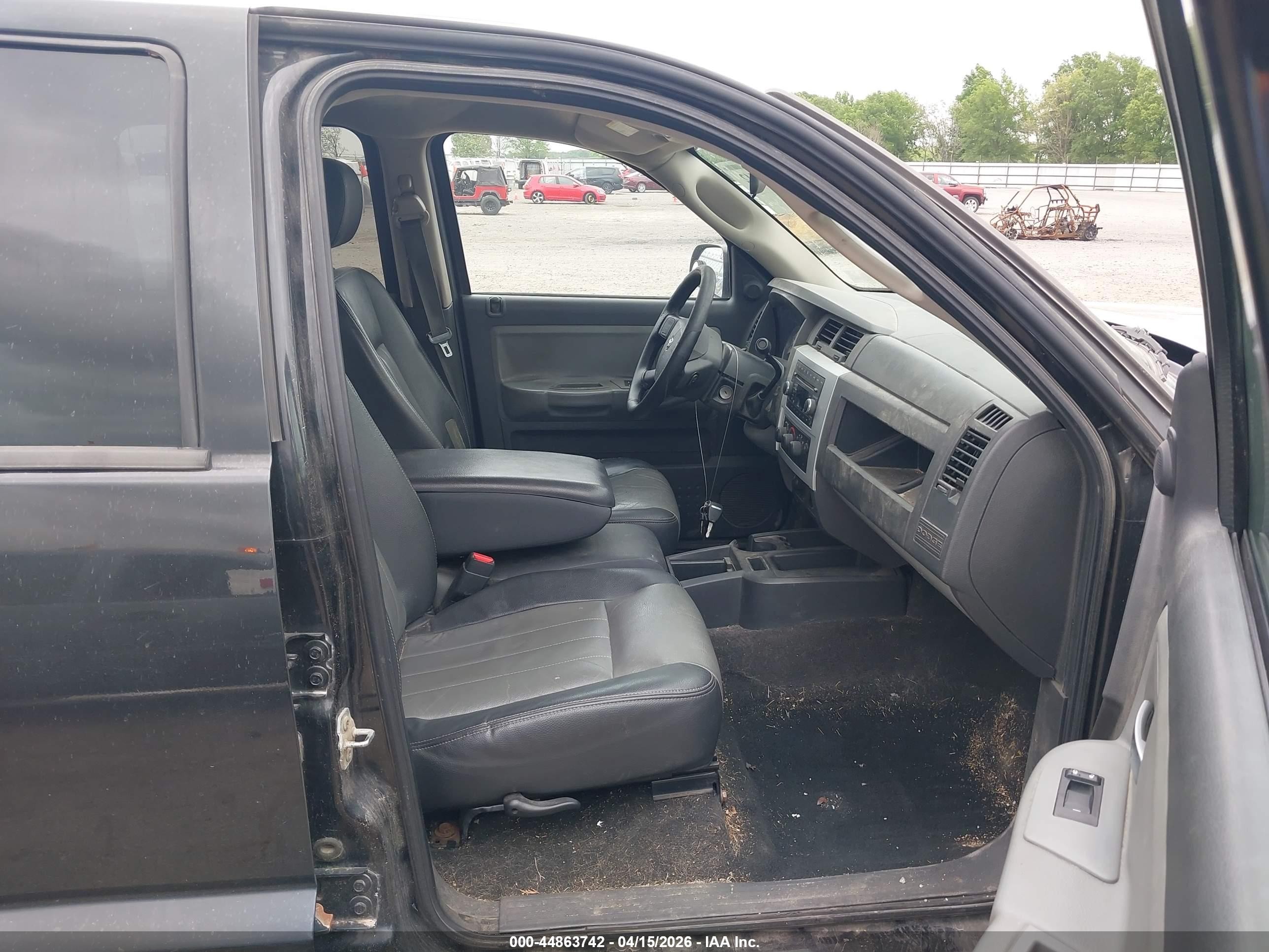 2008 Dodge Dakota Laramie Черный vin: 1D7HW58N88S602682