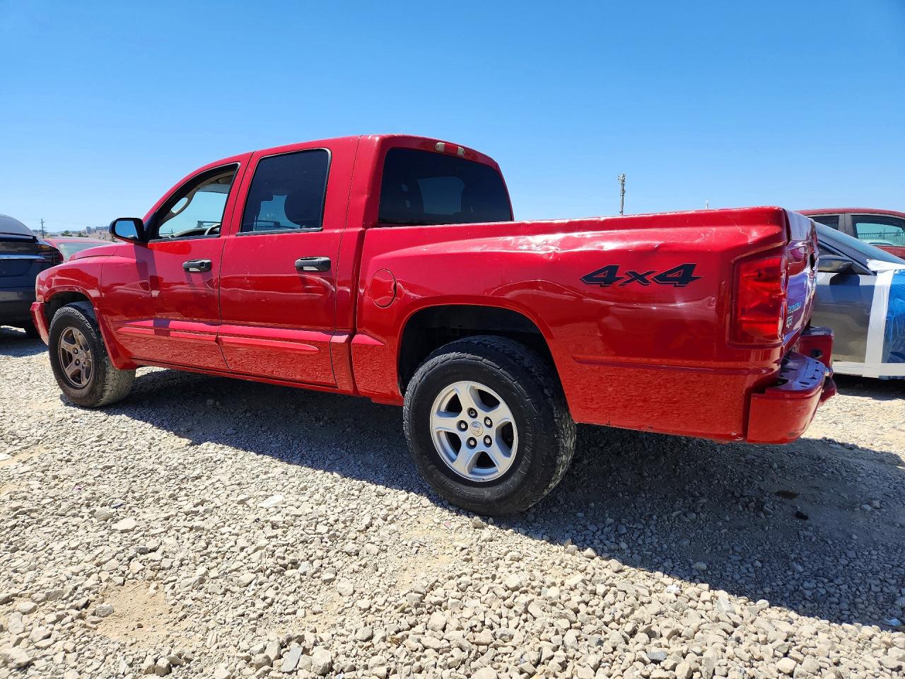 2005 Dodge Dakota Quad Laramie Red vin: 1D7HW58NX5S225591