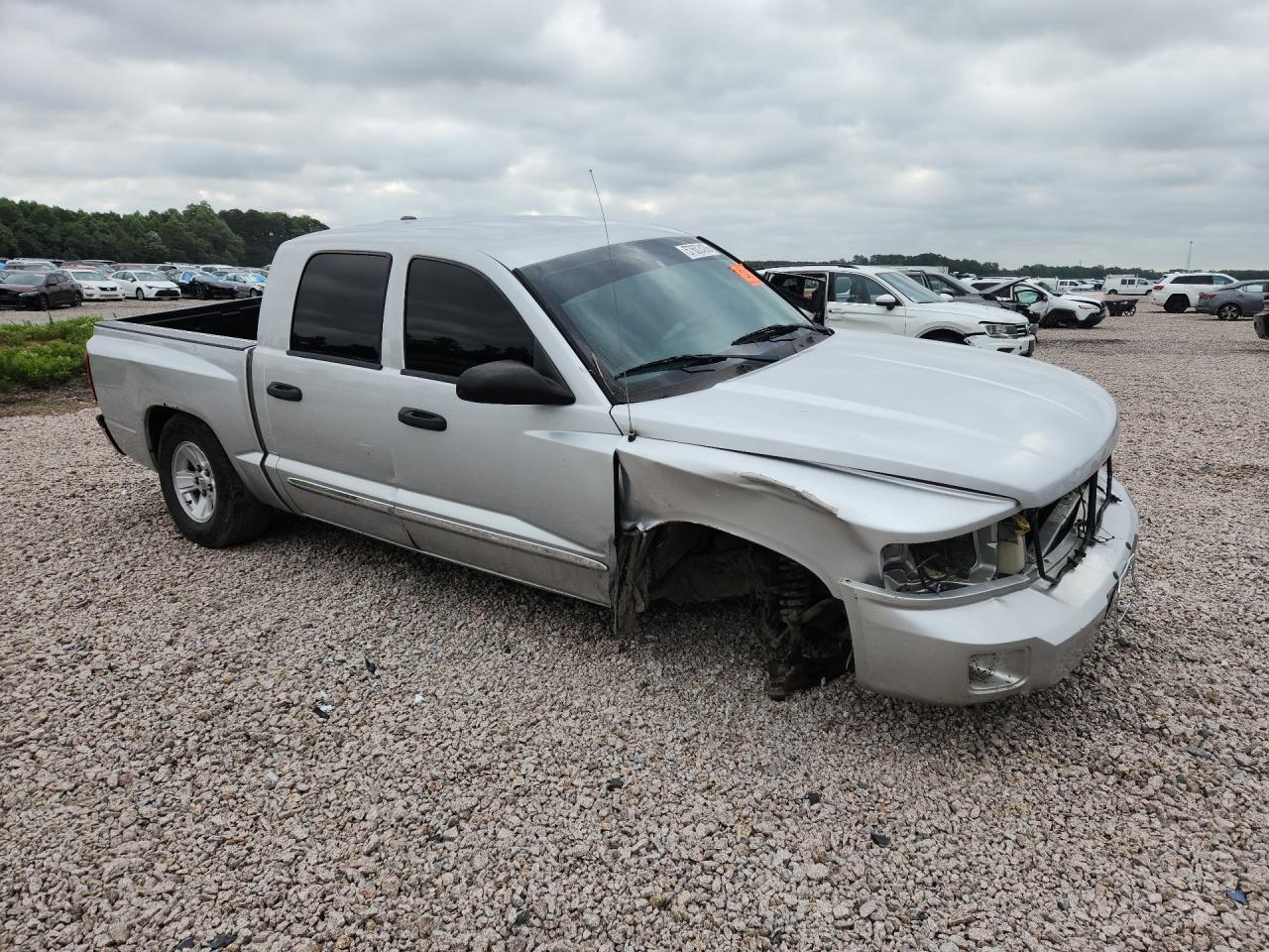 2008 Dodge Dakota Quad Laramie Silver vin: 1D7HW58NX8S602375