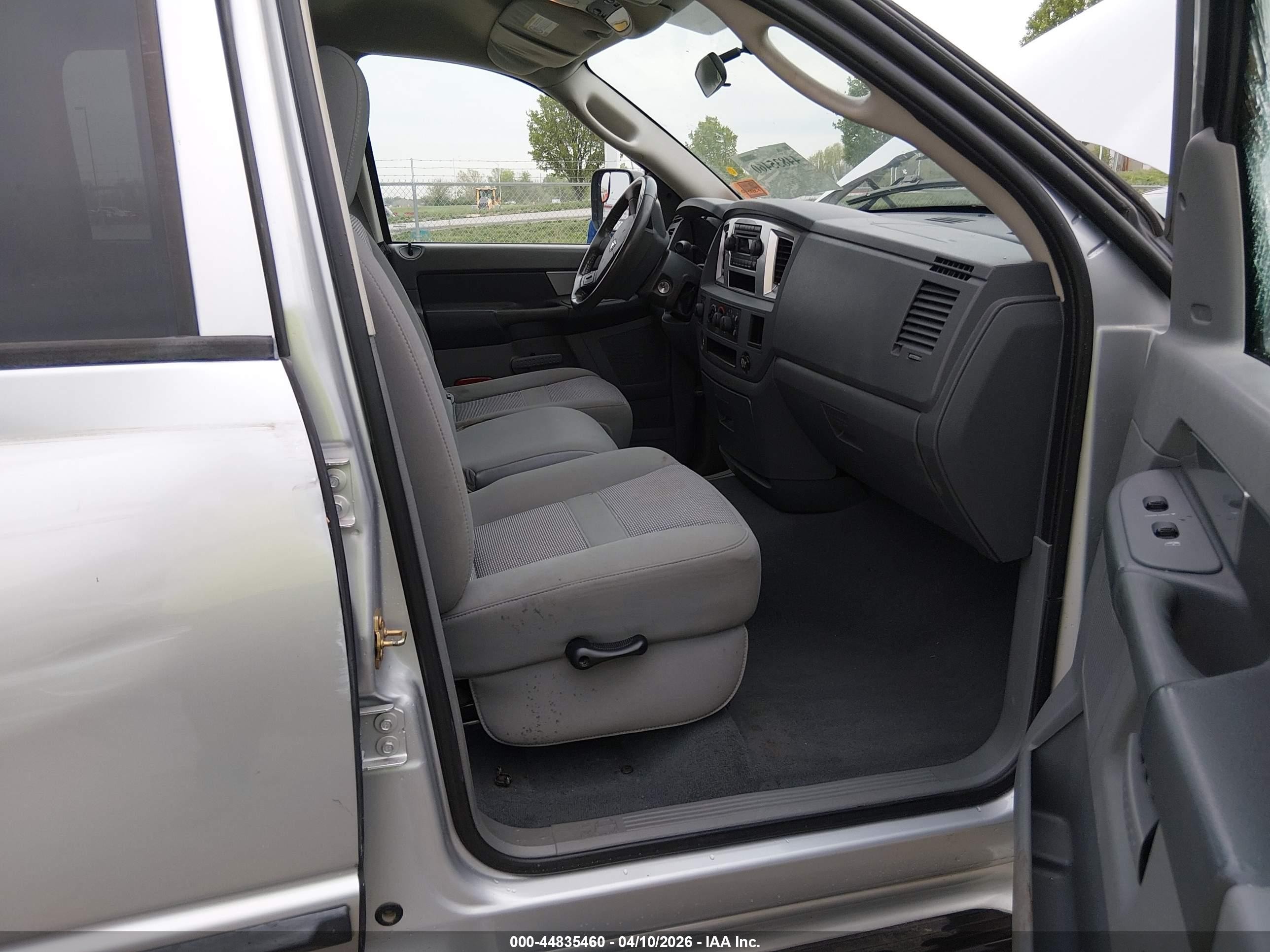 2007 Dodge Ram 2500 Slt/trx4 Off Road/sport/power Wagon Silver vin: 1D7KS28C07J534915