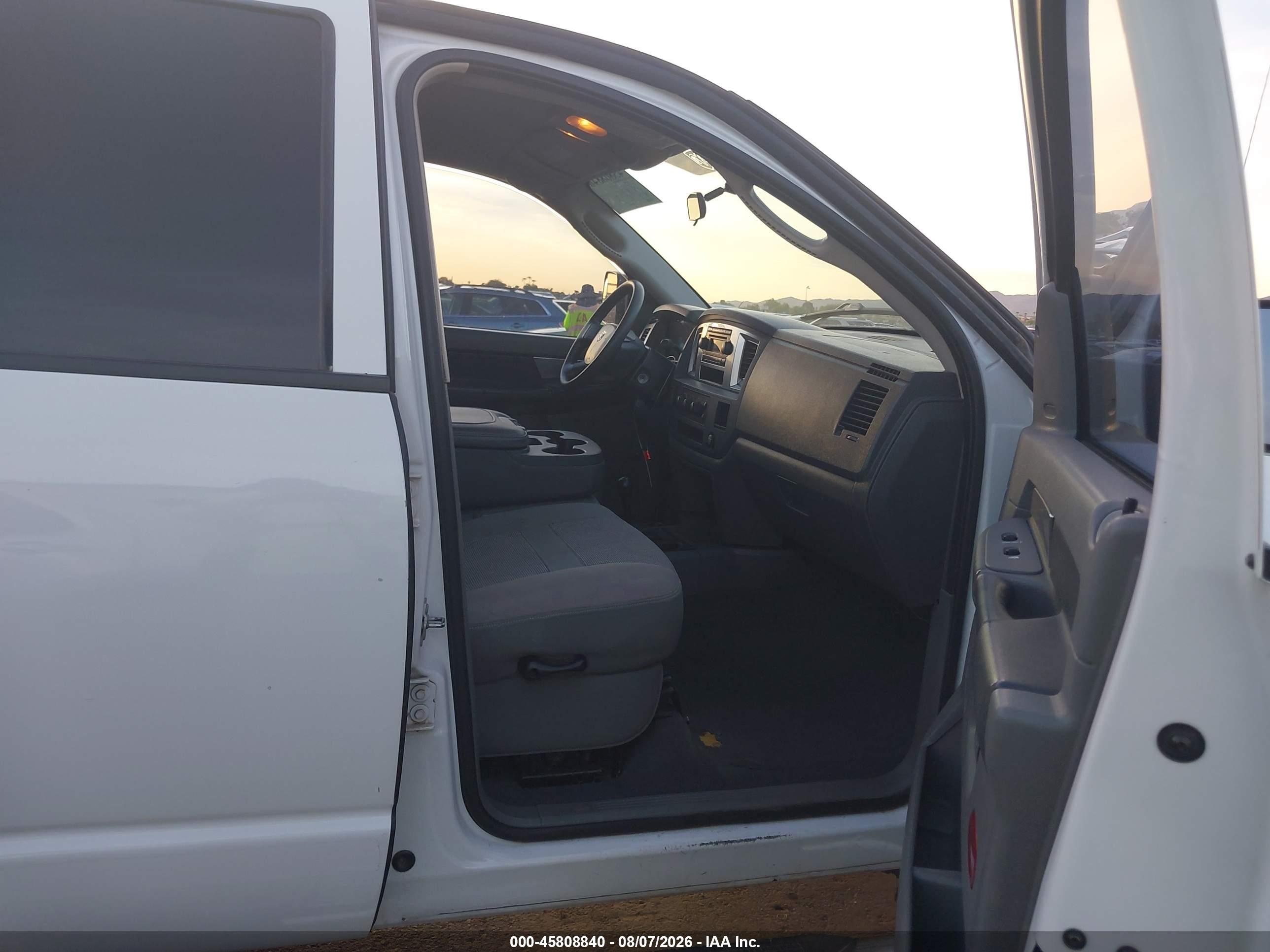 2007 Dodge Ram 2500 Slt/trx4 Off Road/sport/power Wagon White vin: 1D7KS28C17J559063