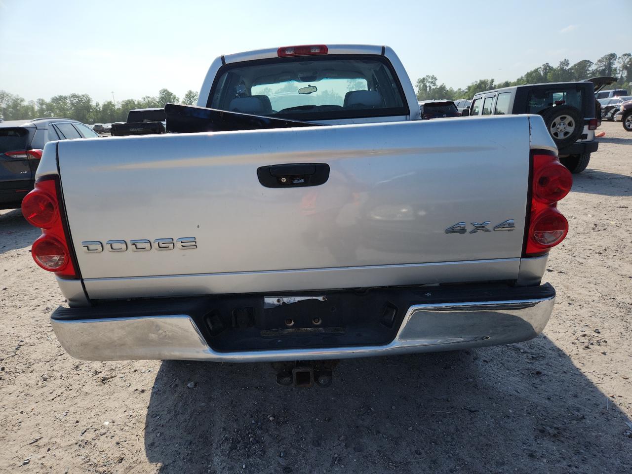 2007 Dodge Ram 2500 St Silver vin: 1D7KS28C97J565404