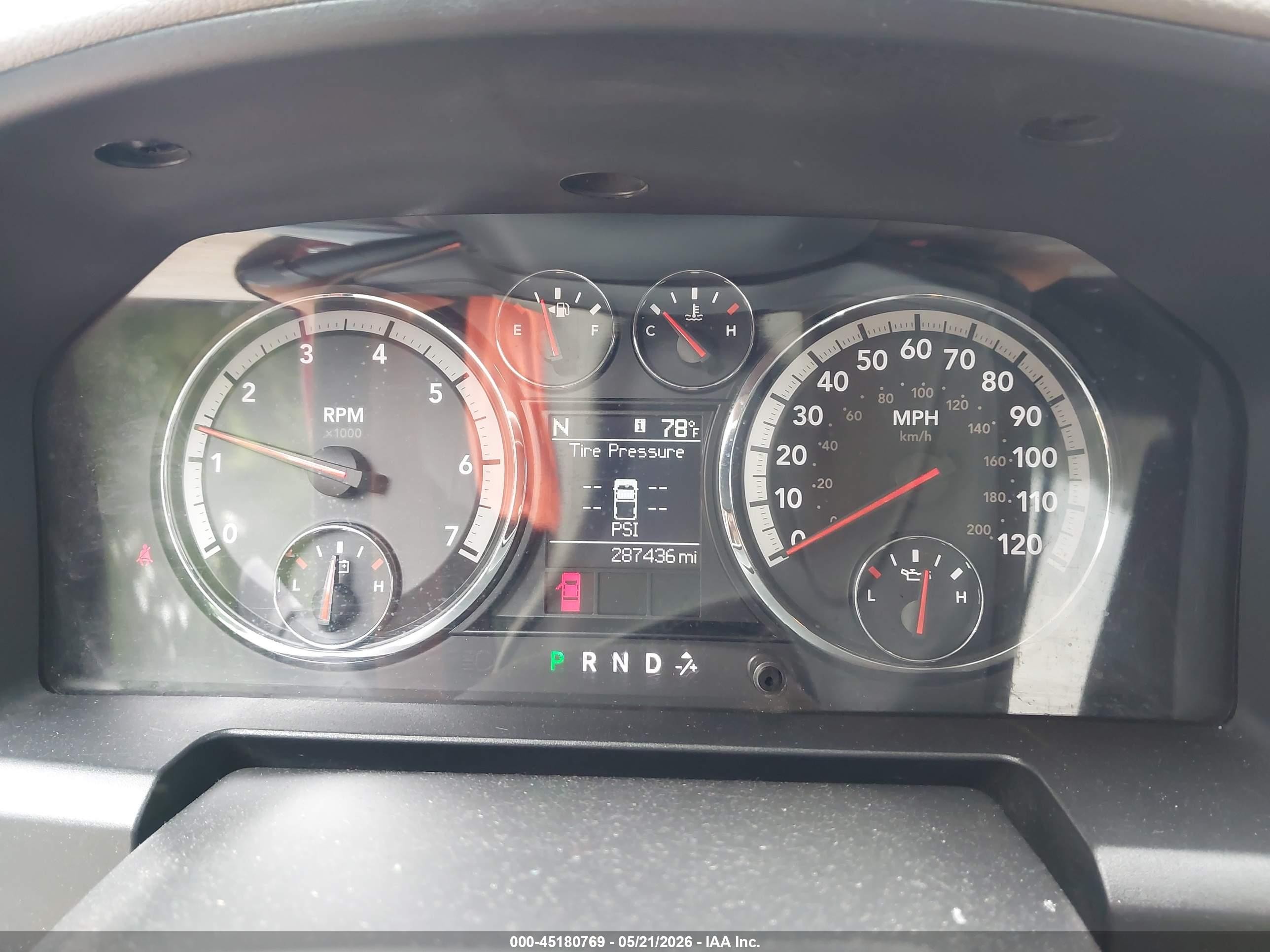 2011 Ram Ram 1500 Slt Burgundy vin: 1D7RB1CP1BS636830