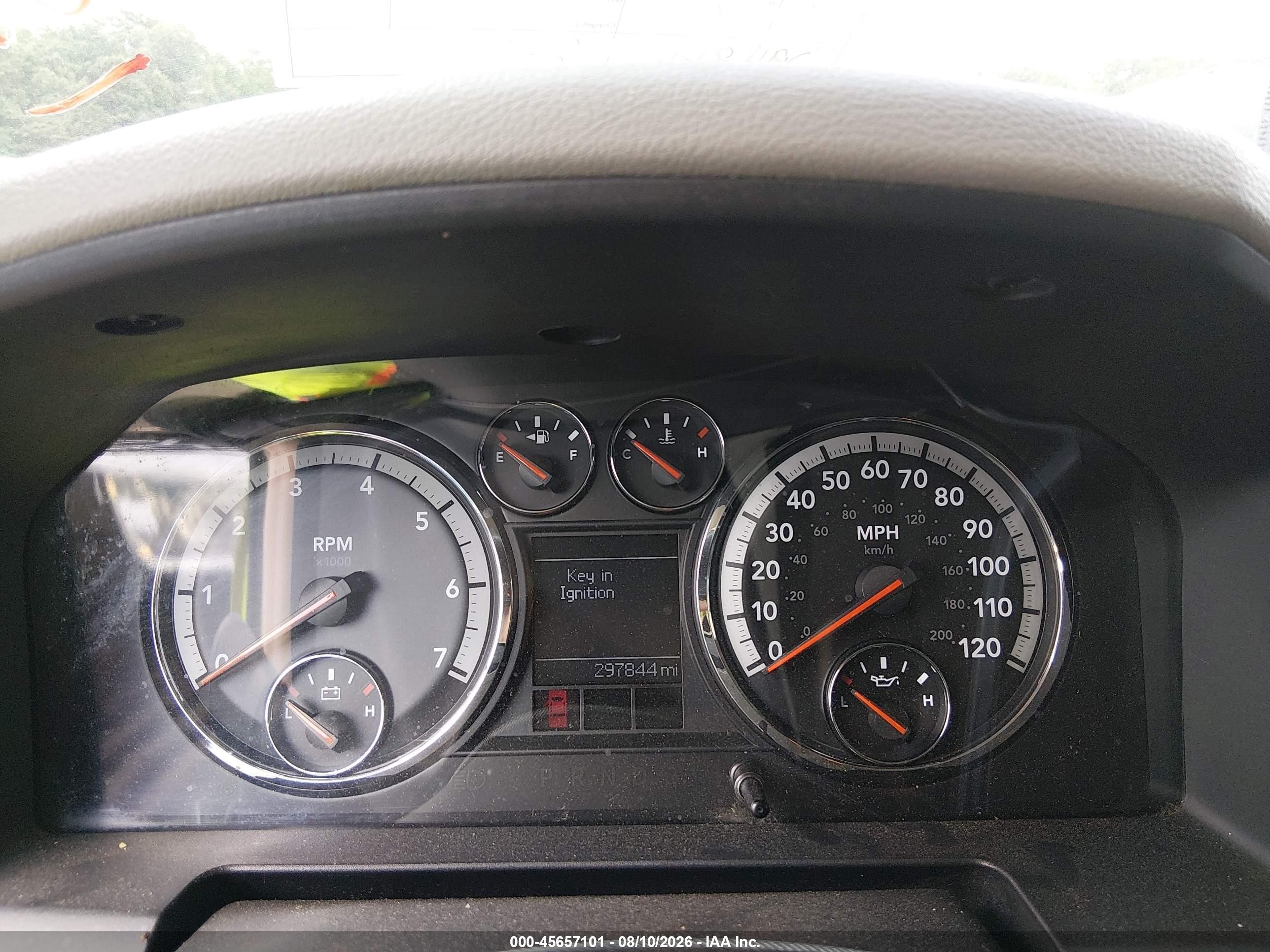 2010 Dodge Ram 1500 Slt/sport/trx Silver vin: 1D7RB1CP2AS156374