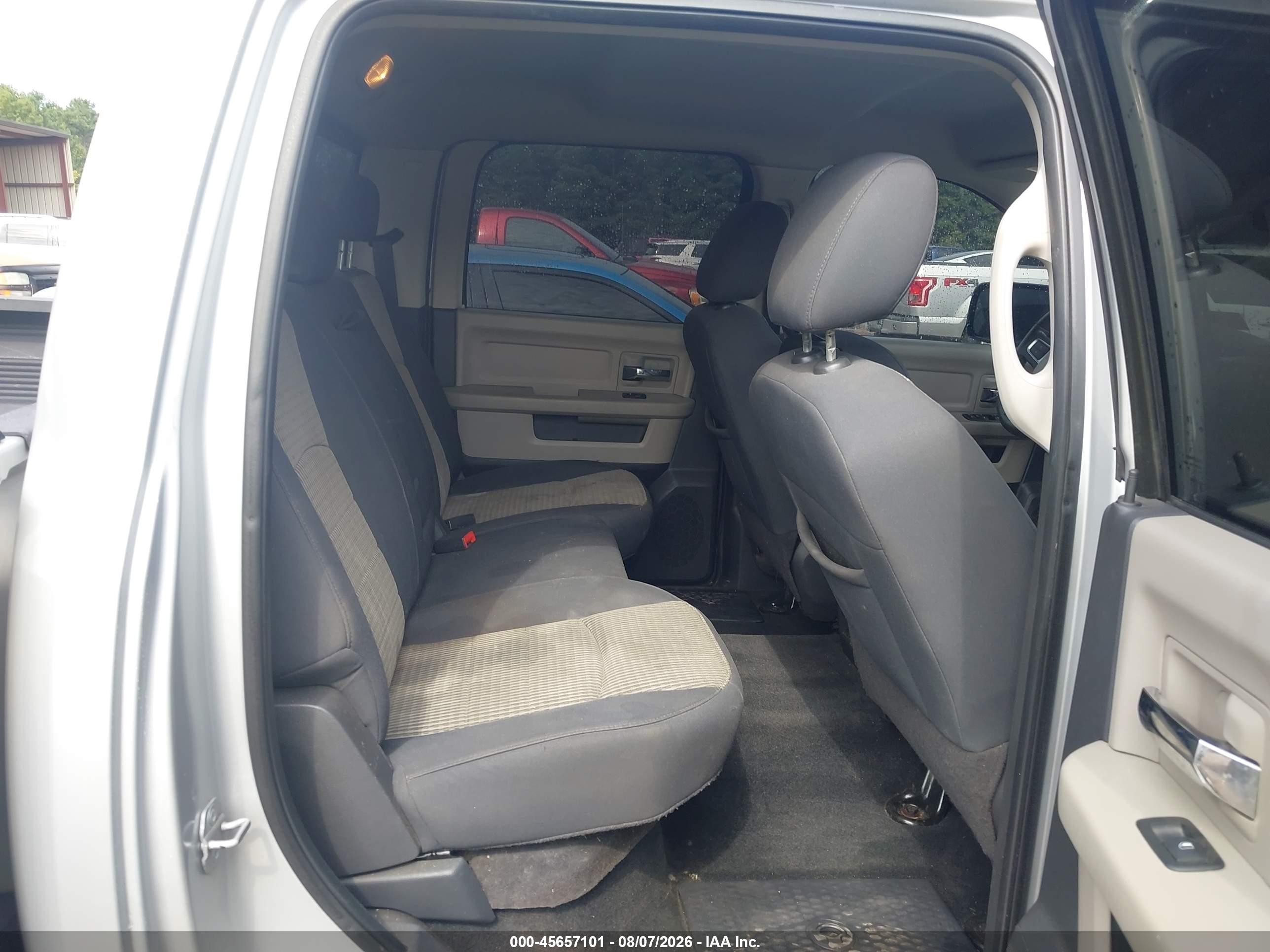 2010 Dodge Ram 1500 Slt/sport/trx Silver vin: 1D7RB1CP2AS156374