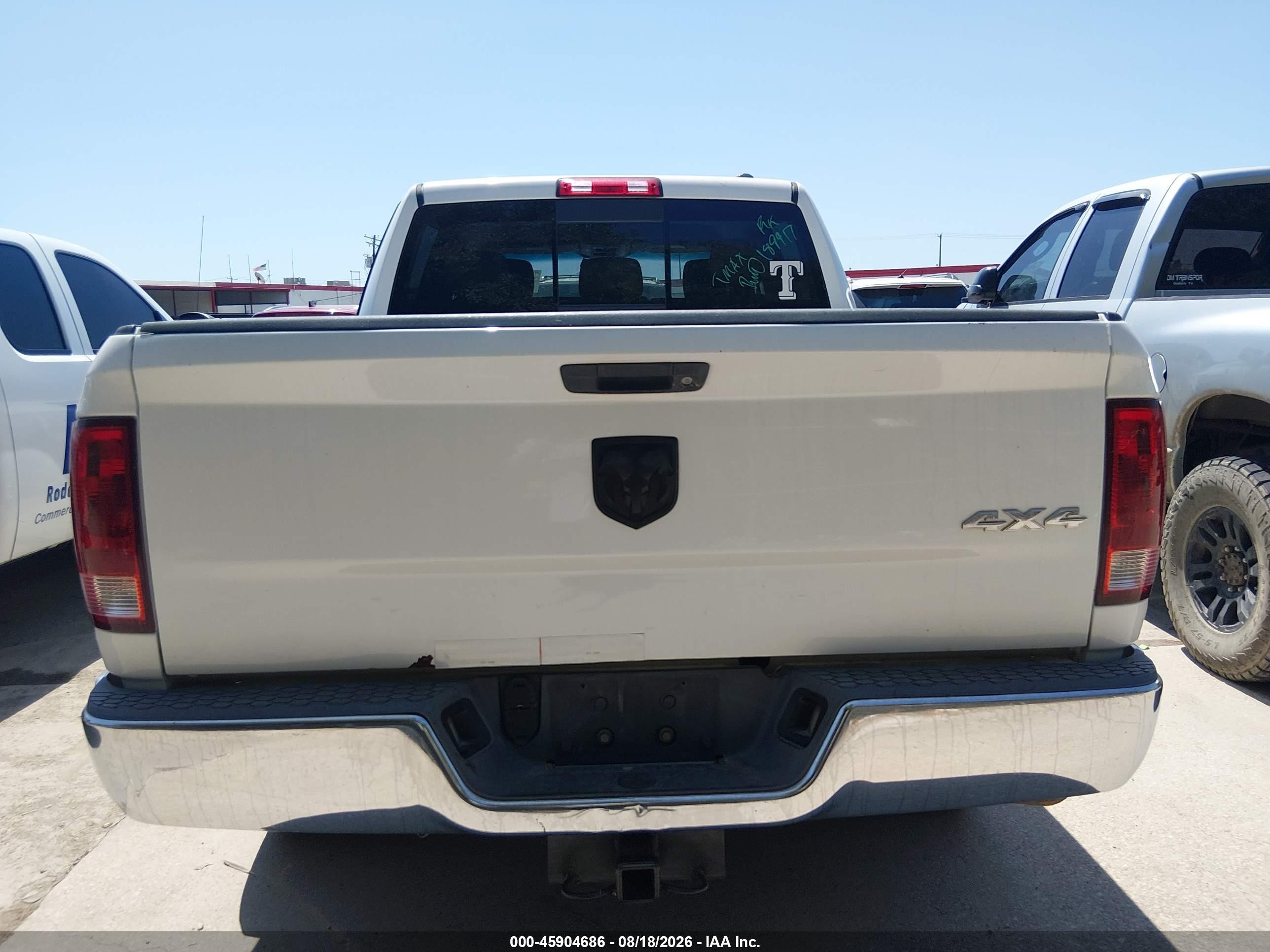 2010 Dodge Ram 1500 Slt/sport/trx White vin: 1D7RB1CP3AS189917