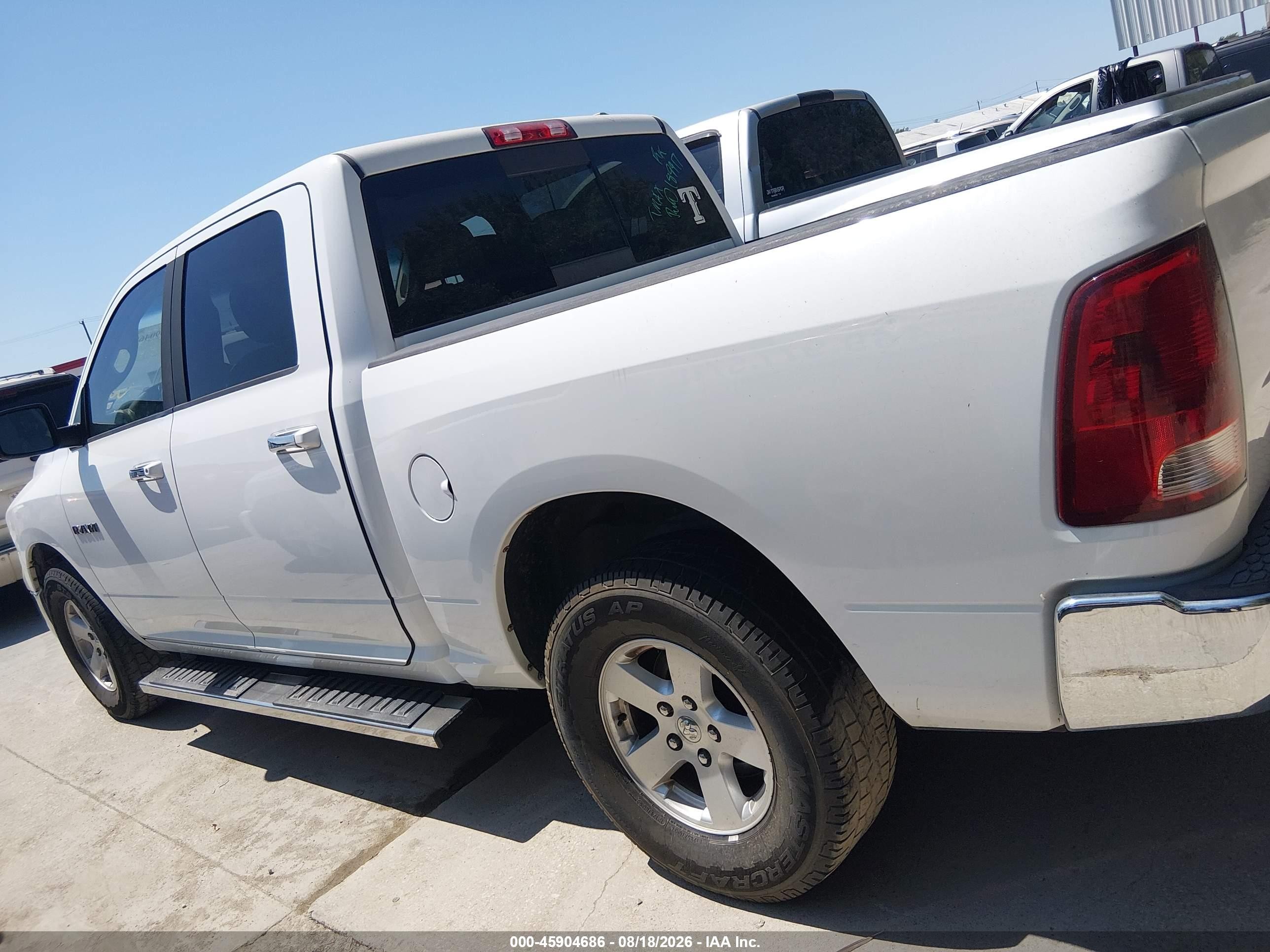 2010 Dodge Ram 1500 Slt/sport/trx White vin: 1D7RB1CP3AS189917