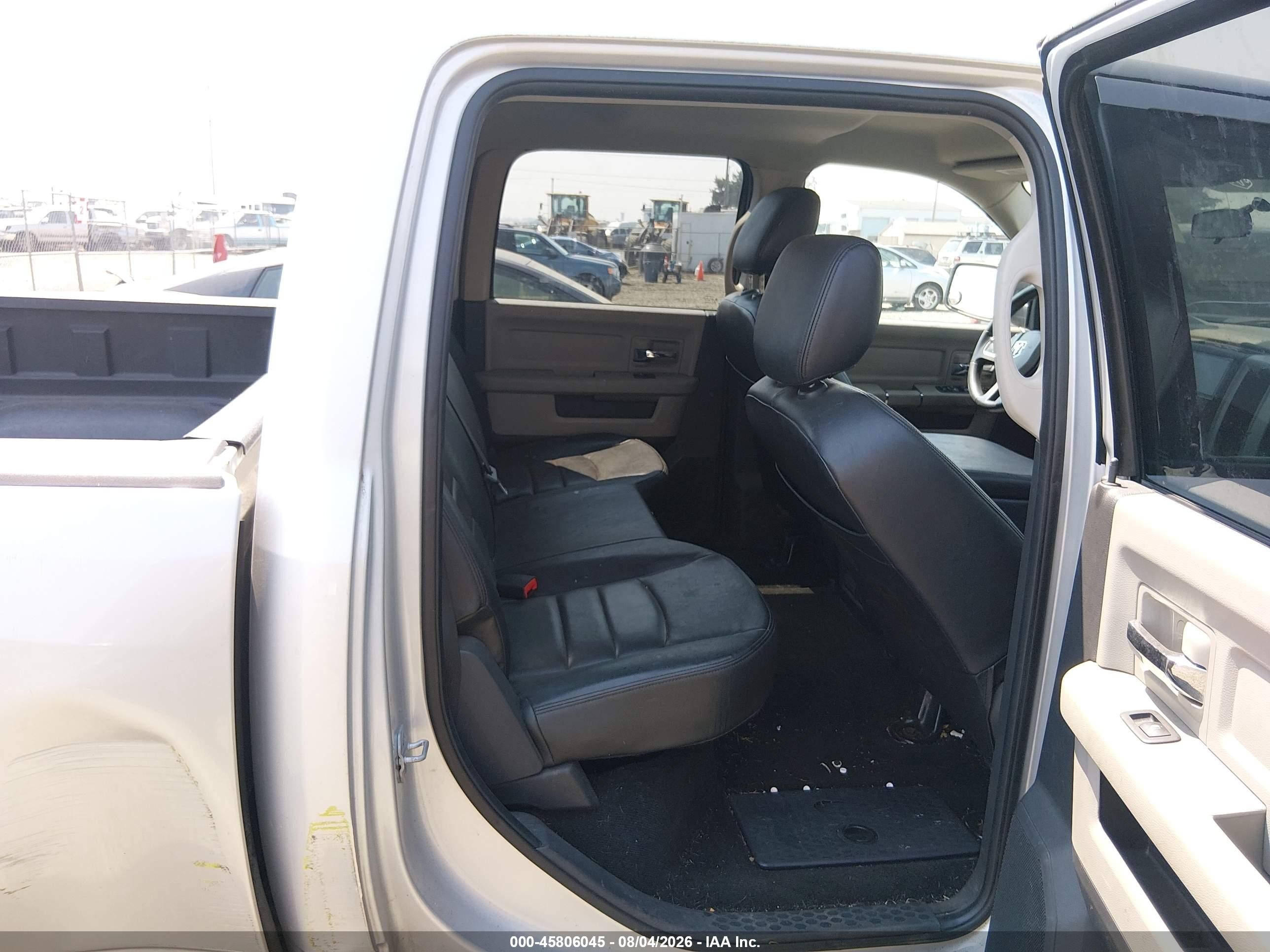 2011 Ram Ram 1500 Slt Silver vin: 1D7RB1CP3BS538107