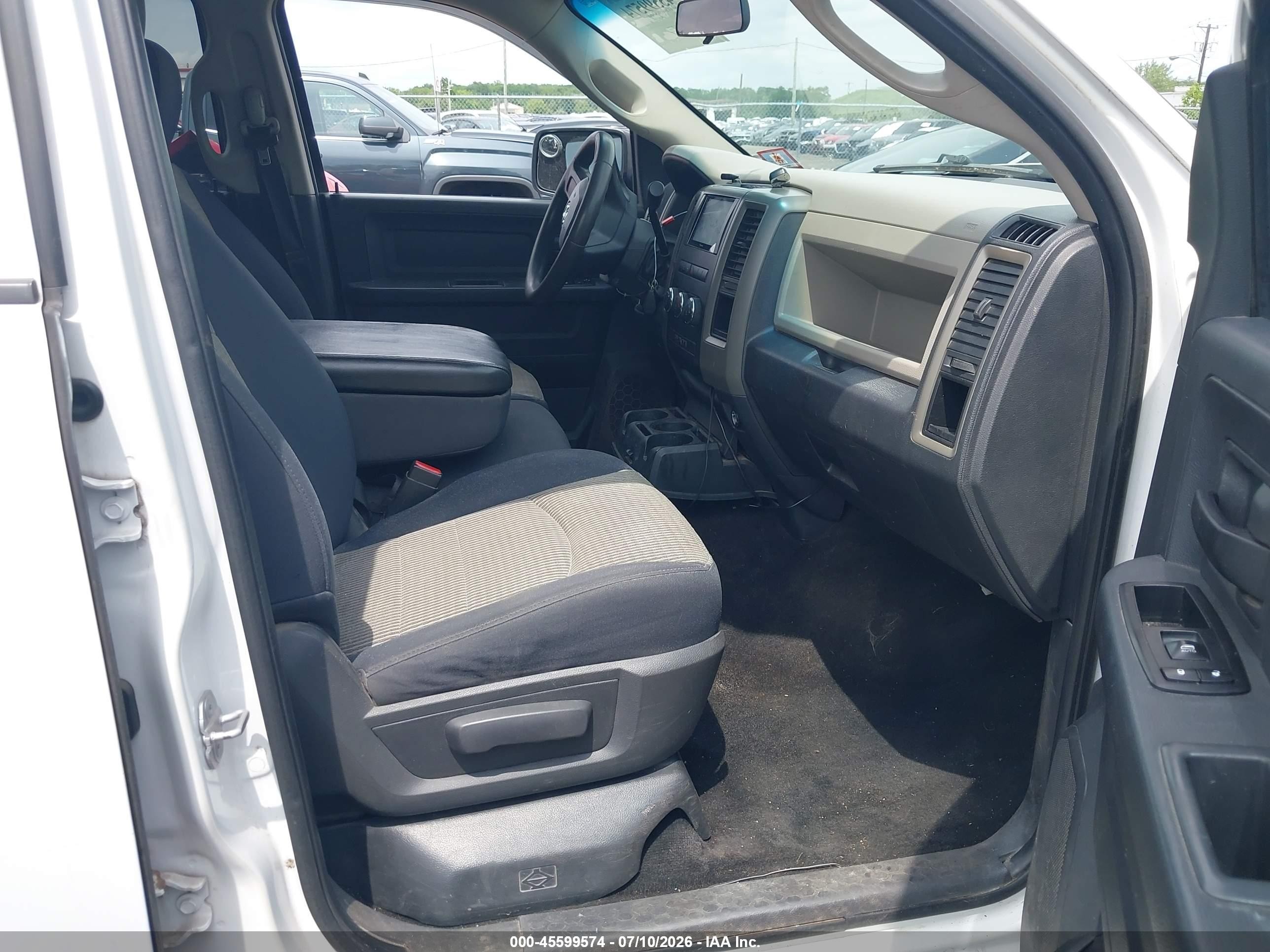2010 Dodge Ram 1500 St White vin: 1D7RB1CP6AS156040